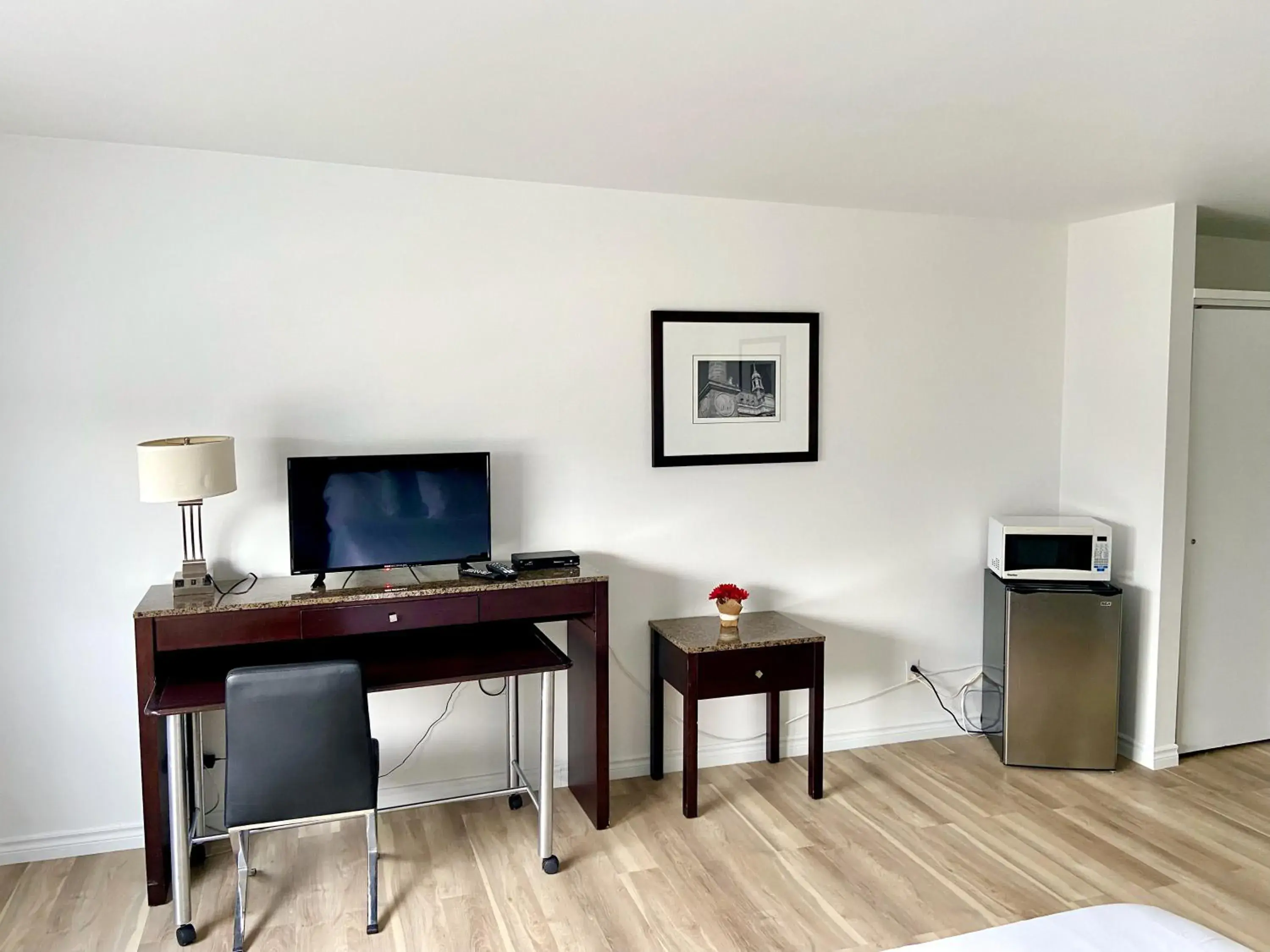 TV and multimedia, Bed in Hotel Sigma TV and multimedia, Bed in Hotel Sigma