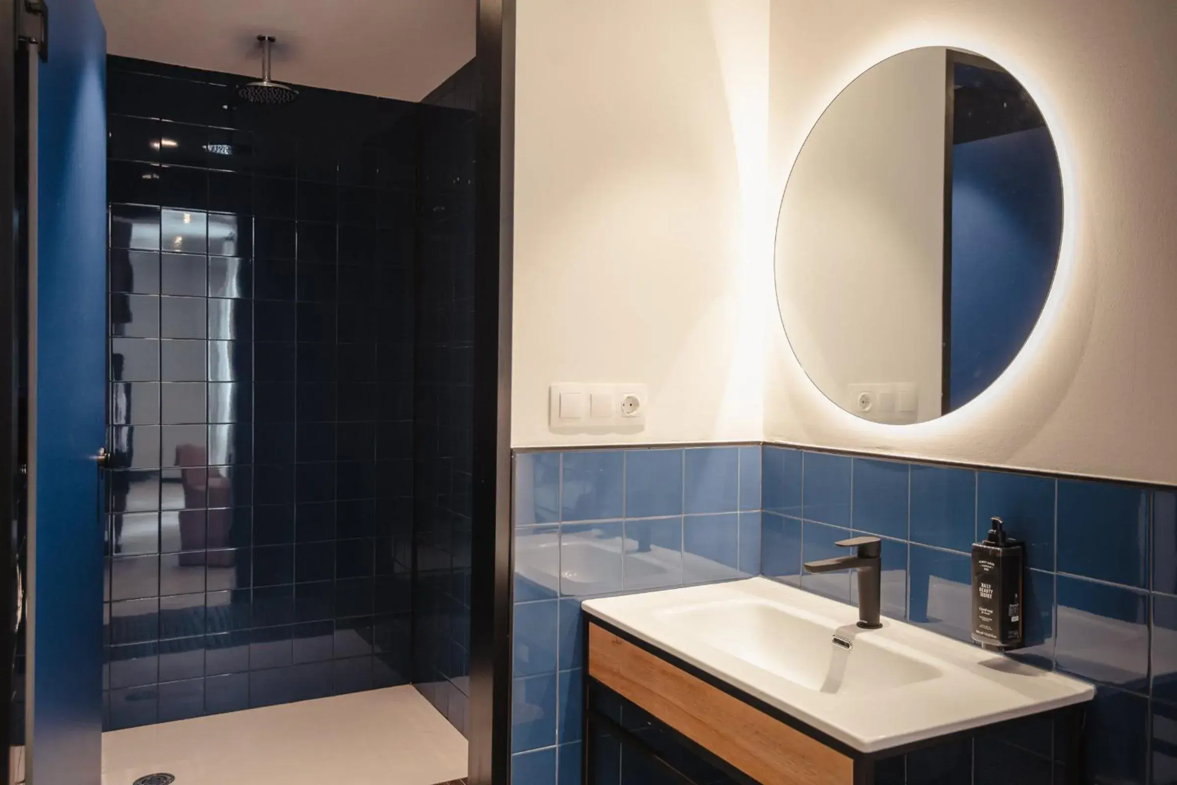 Bathroom in LATROUPE La Granja Bathroom in LATROUPE La Granja