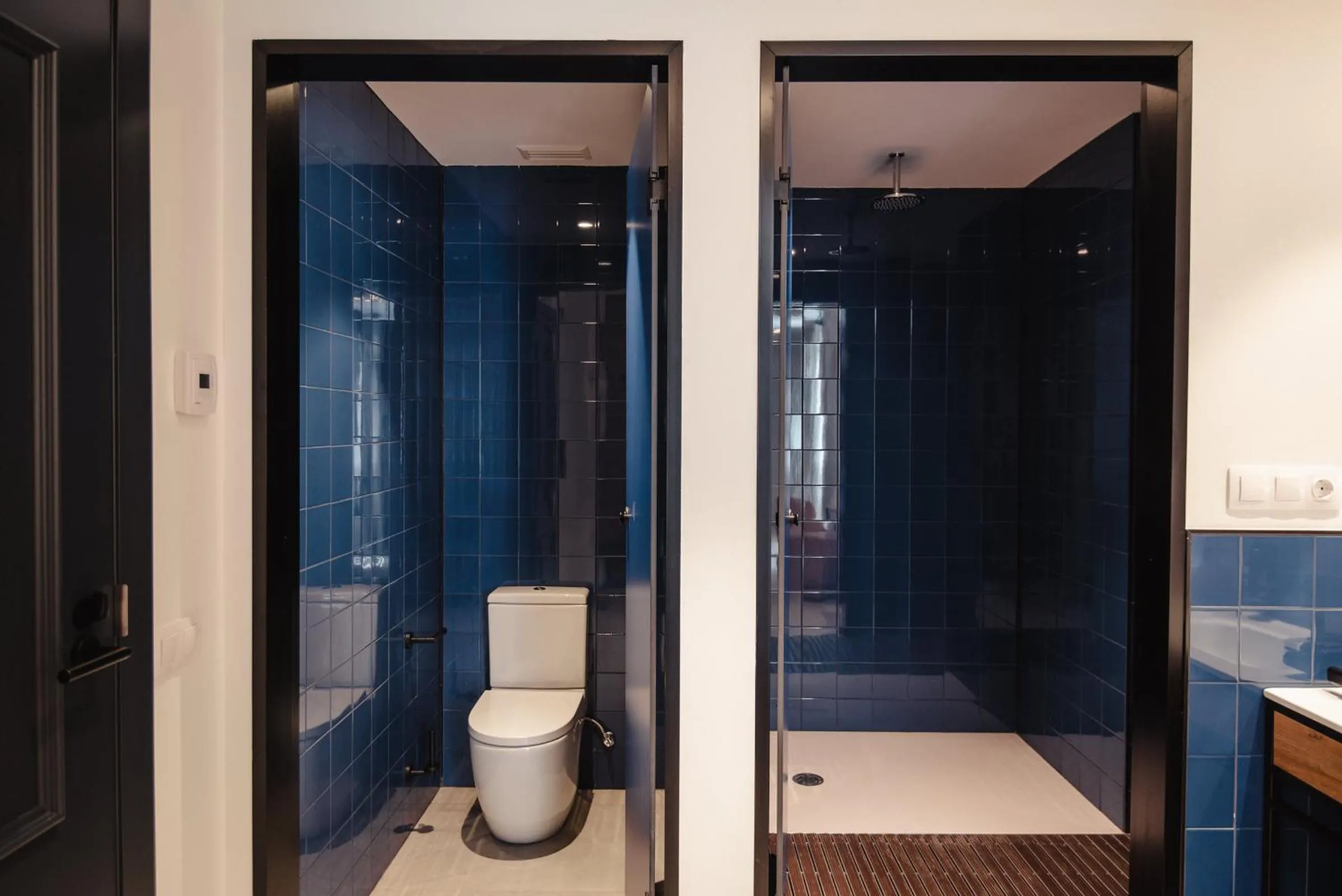 Bathroom in LATROUPE La Granja