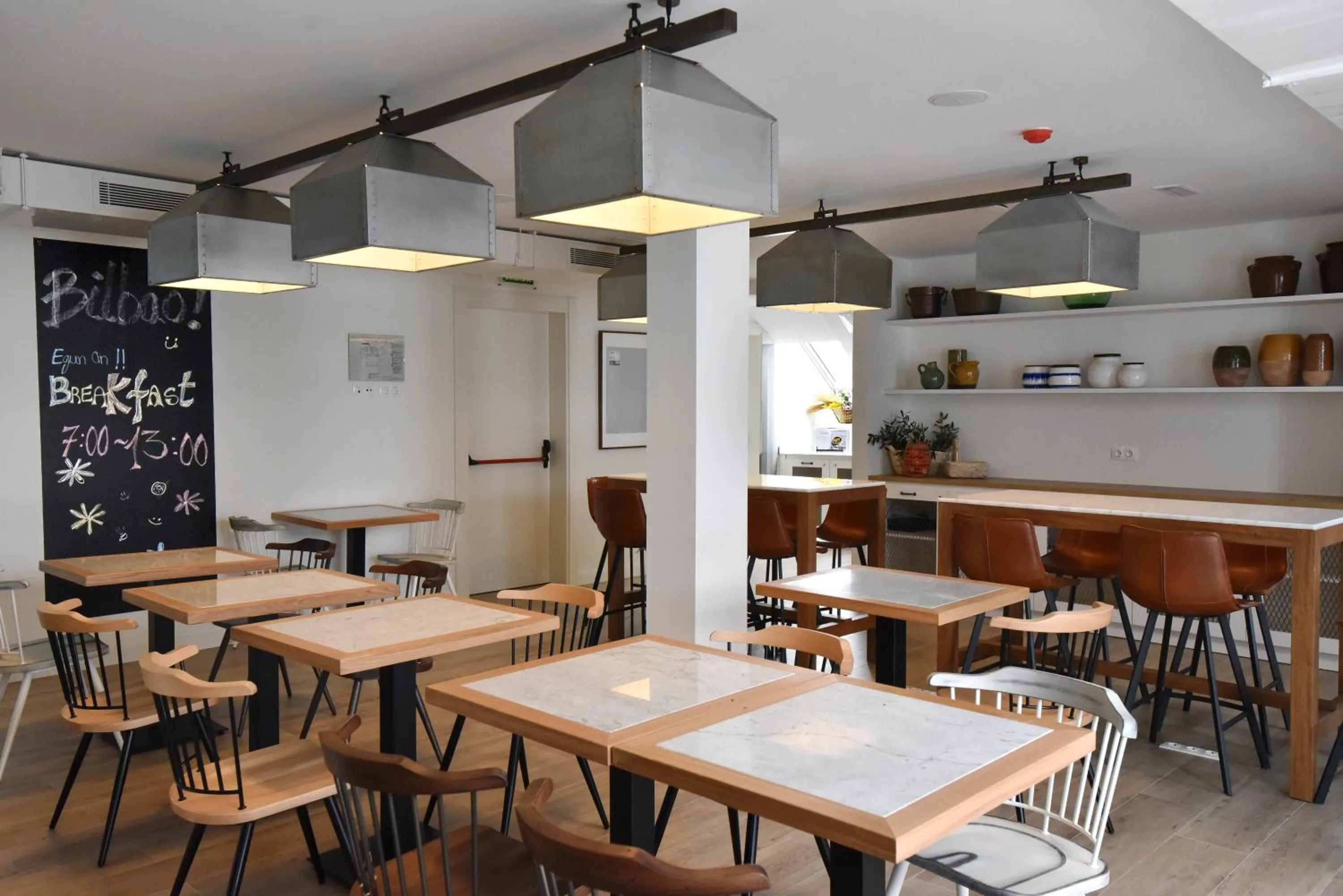 Communal lounge/ TV room in LATROUPE La Granja