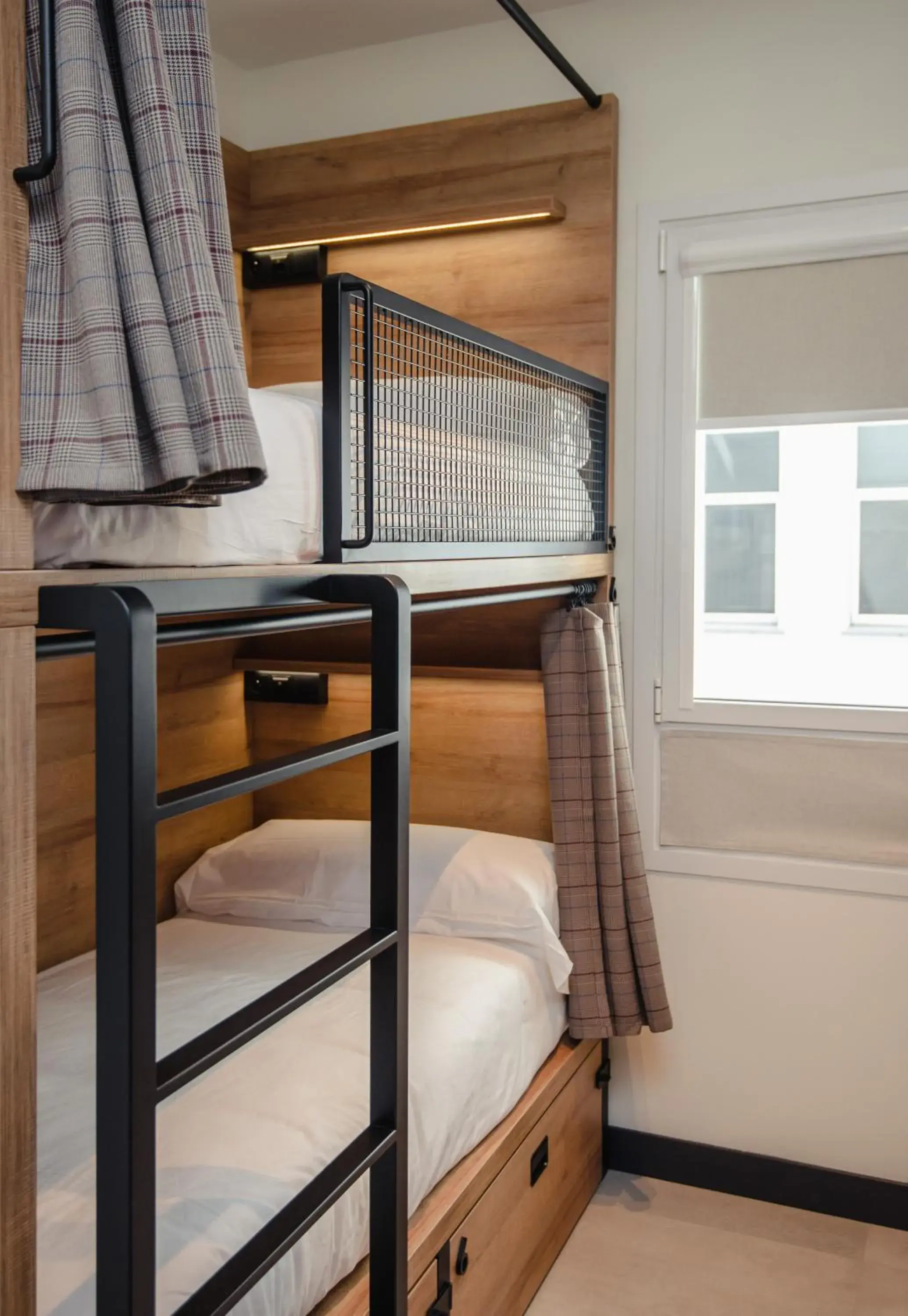 Bed in LATROUPE La Granja Bed in LATROUPE La Granja