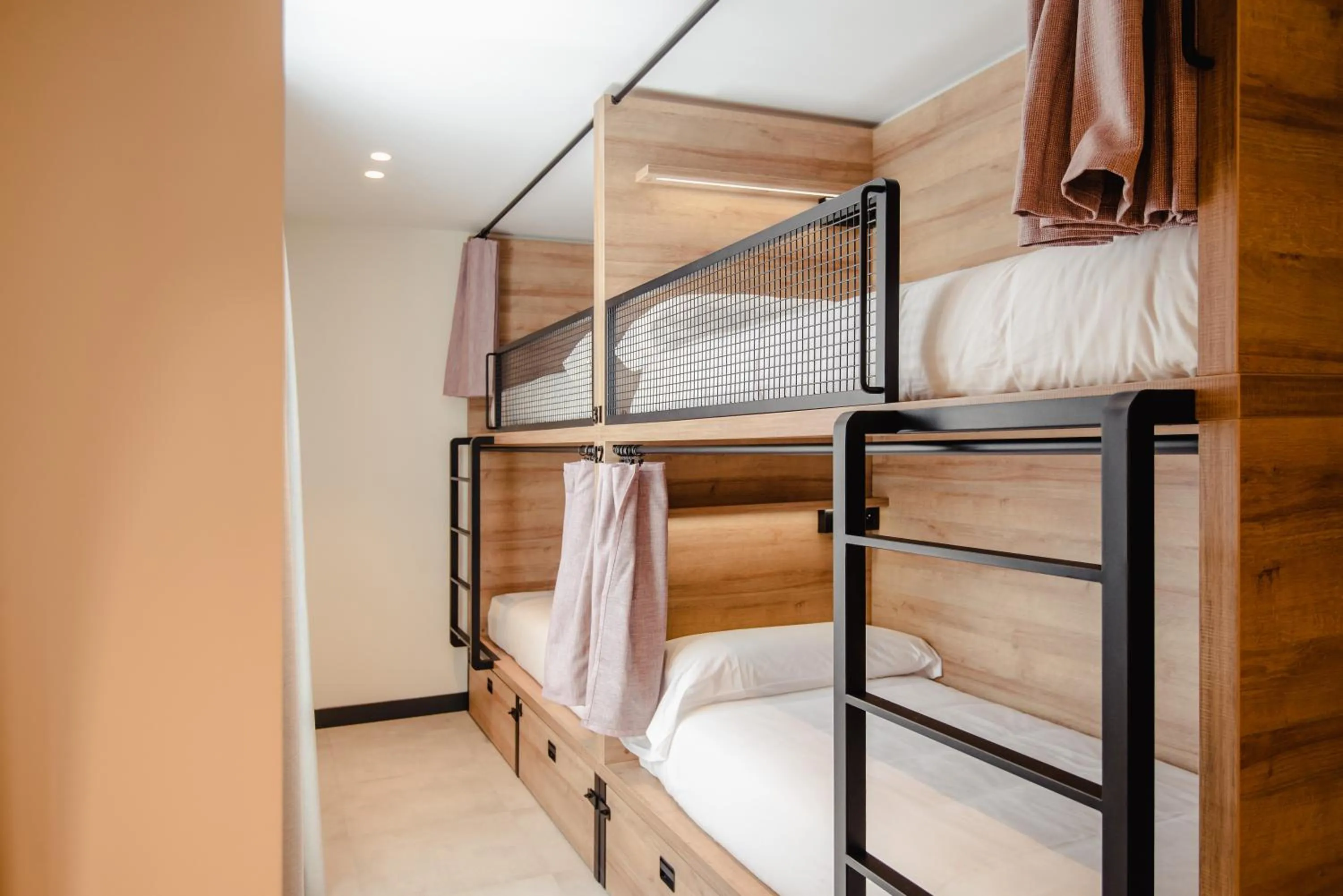 Bed in LATROUPE La Granja