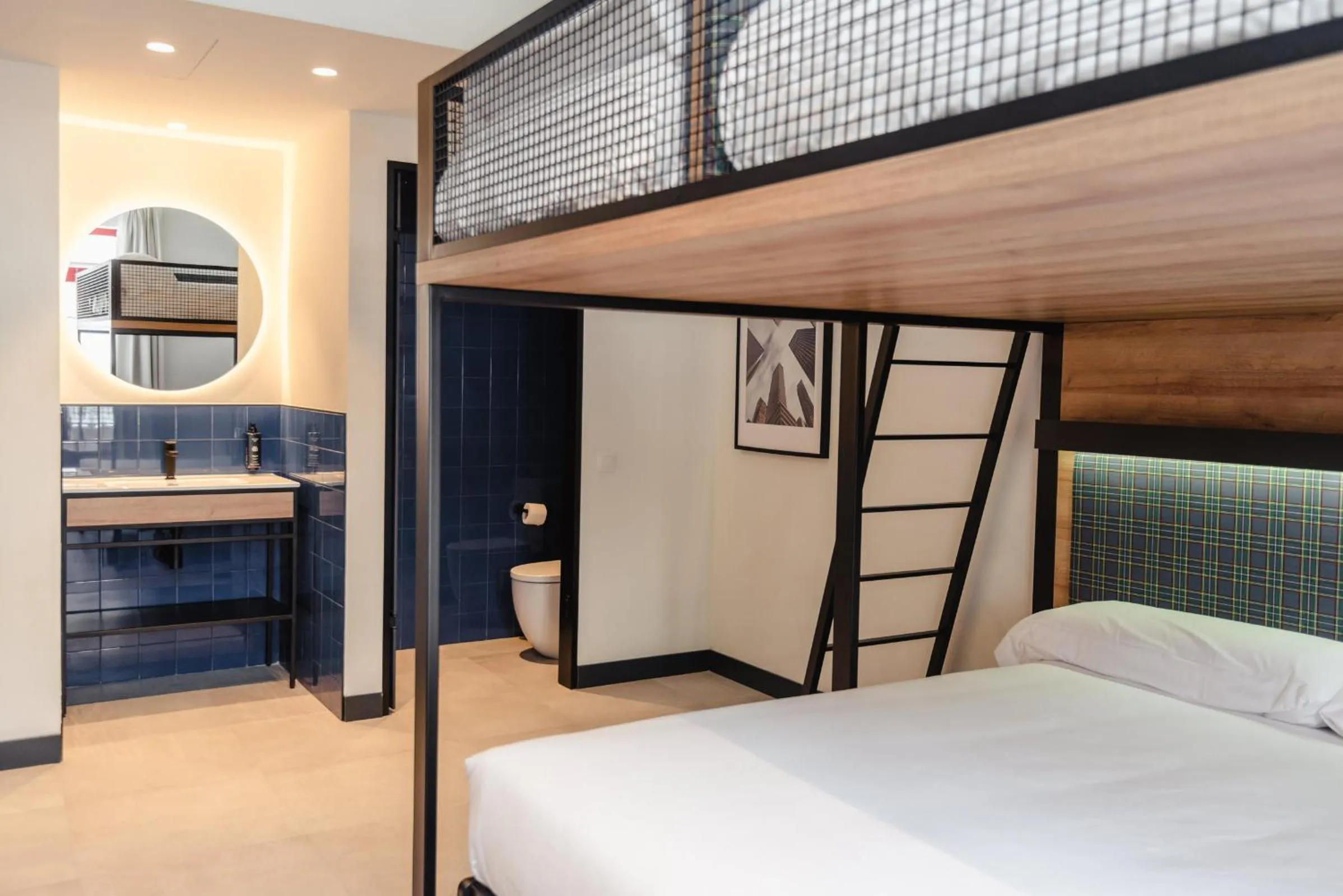 Bed in LATROUPE La Granja