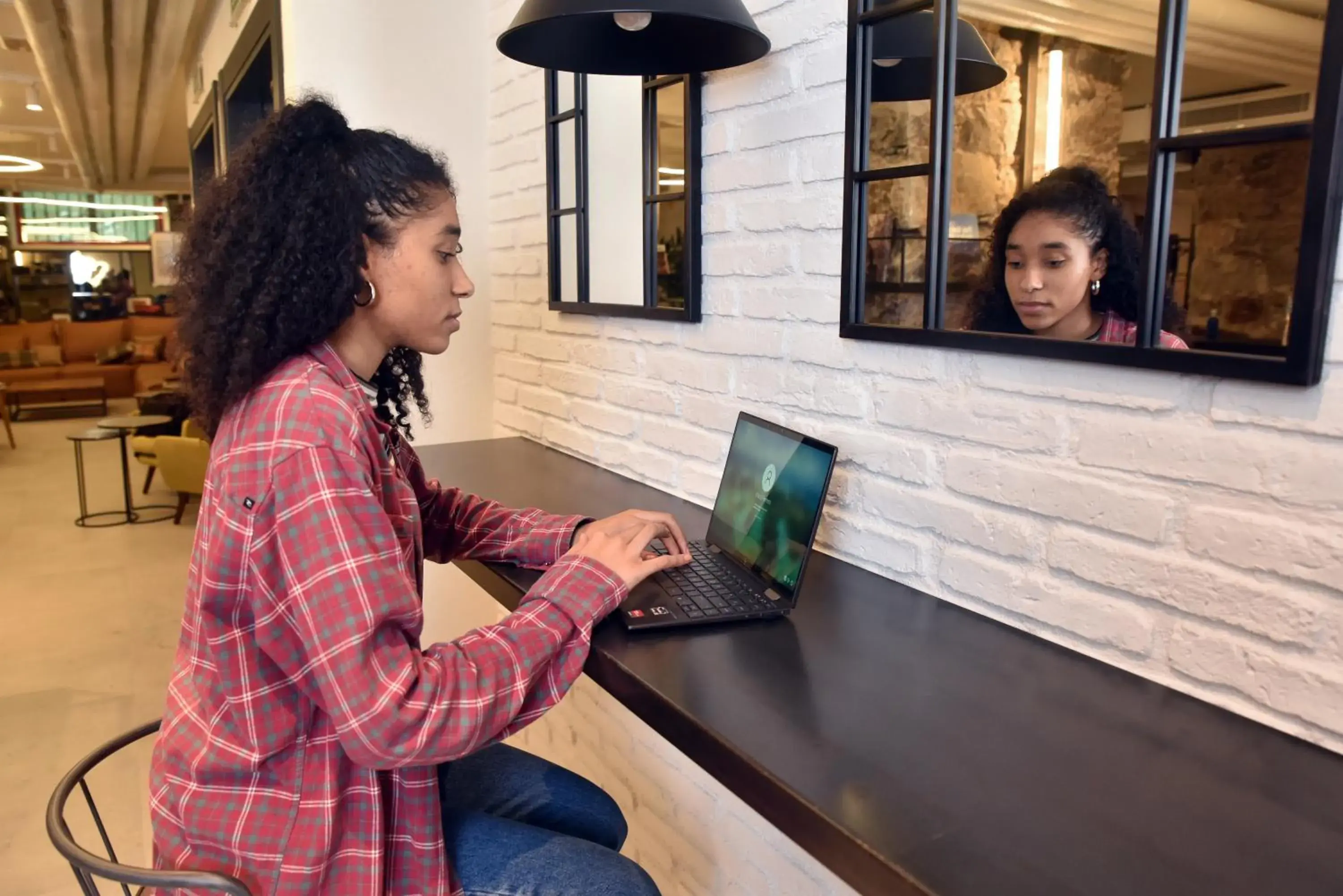 Lounge or bar in LATROUPE La Granja Lounge or bar in LATROUPE La Granja