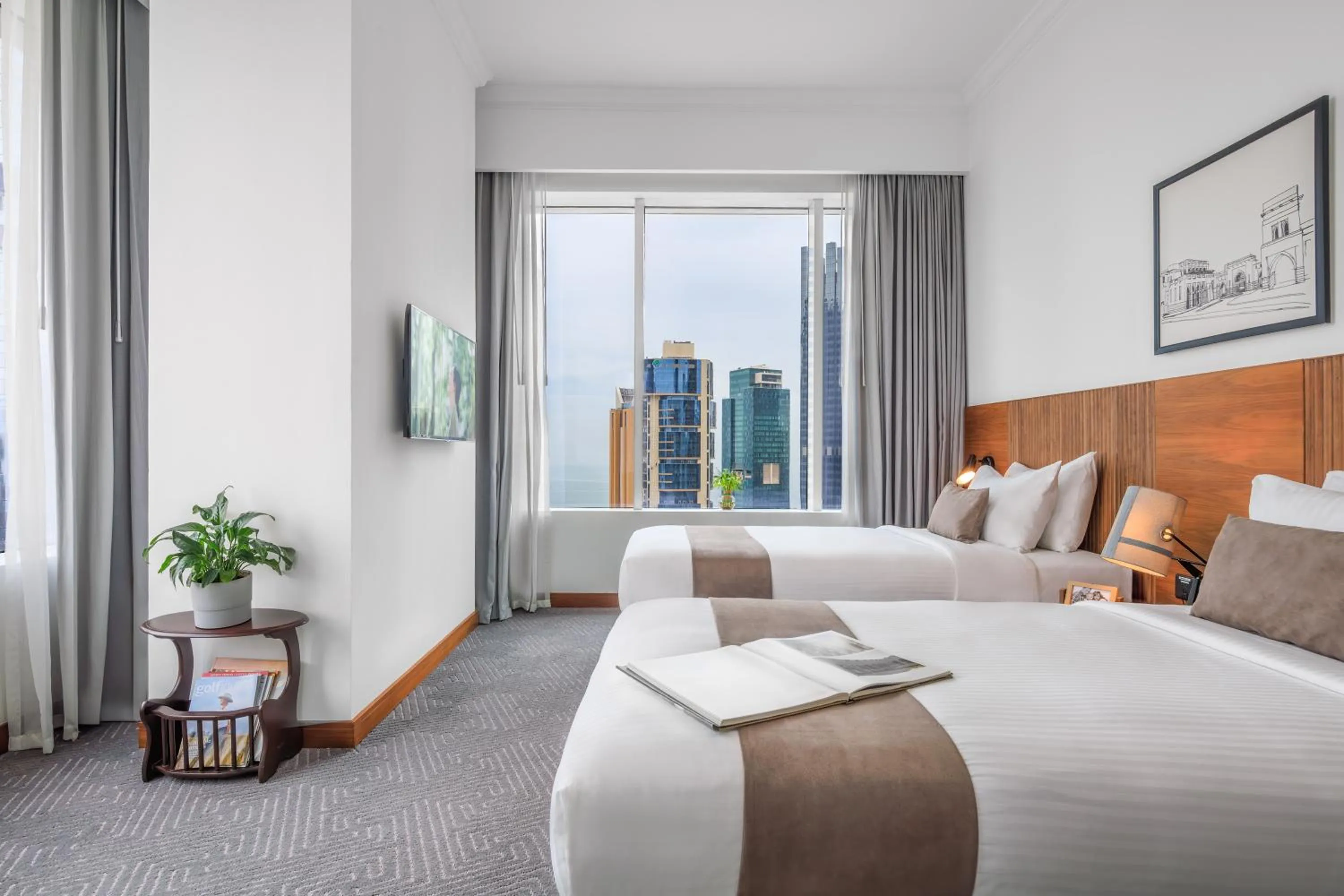 Bed in Somerset West Bay Doha