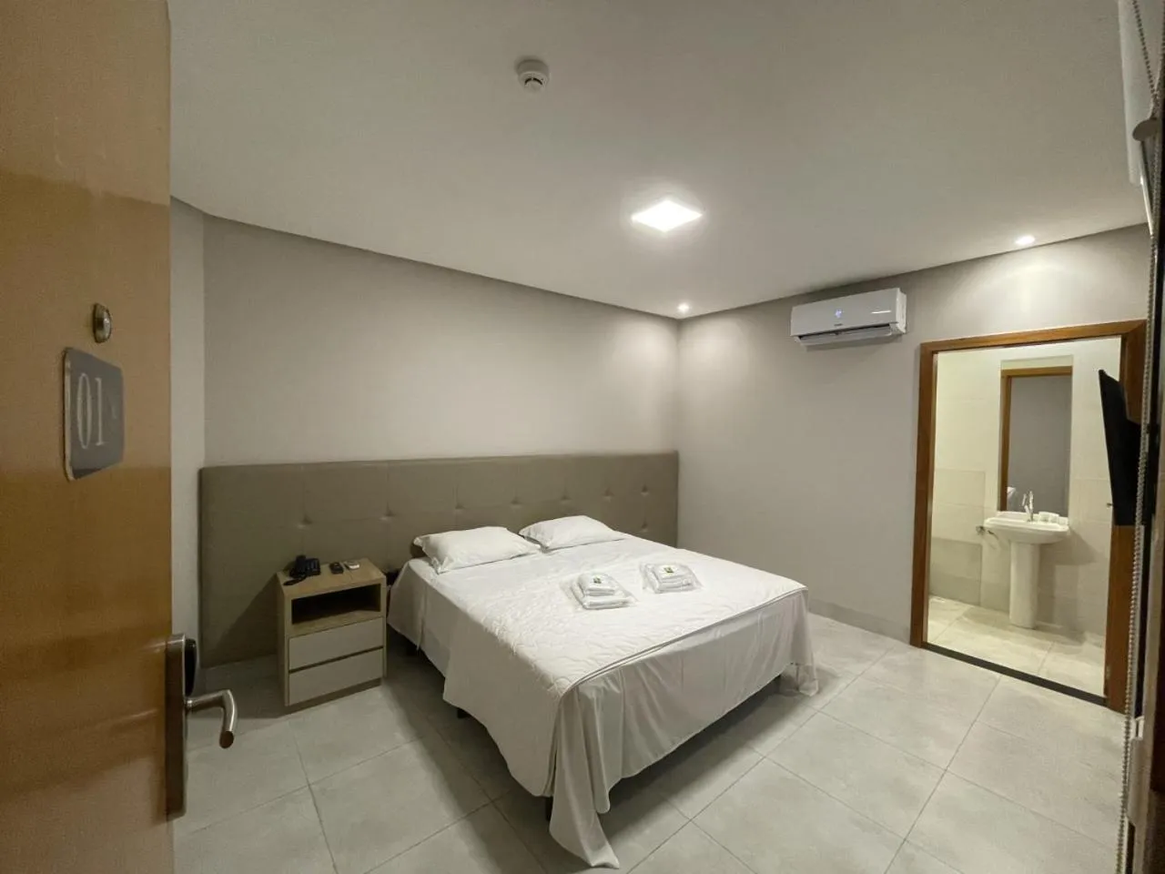 Bed in Hotel do Lago