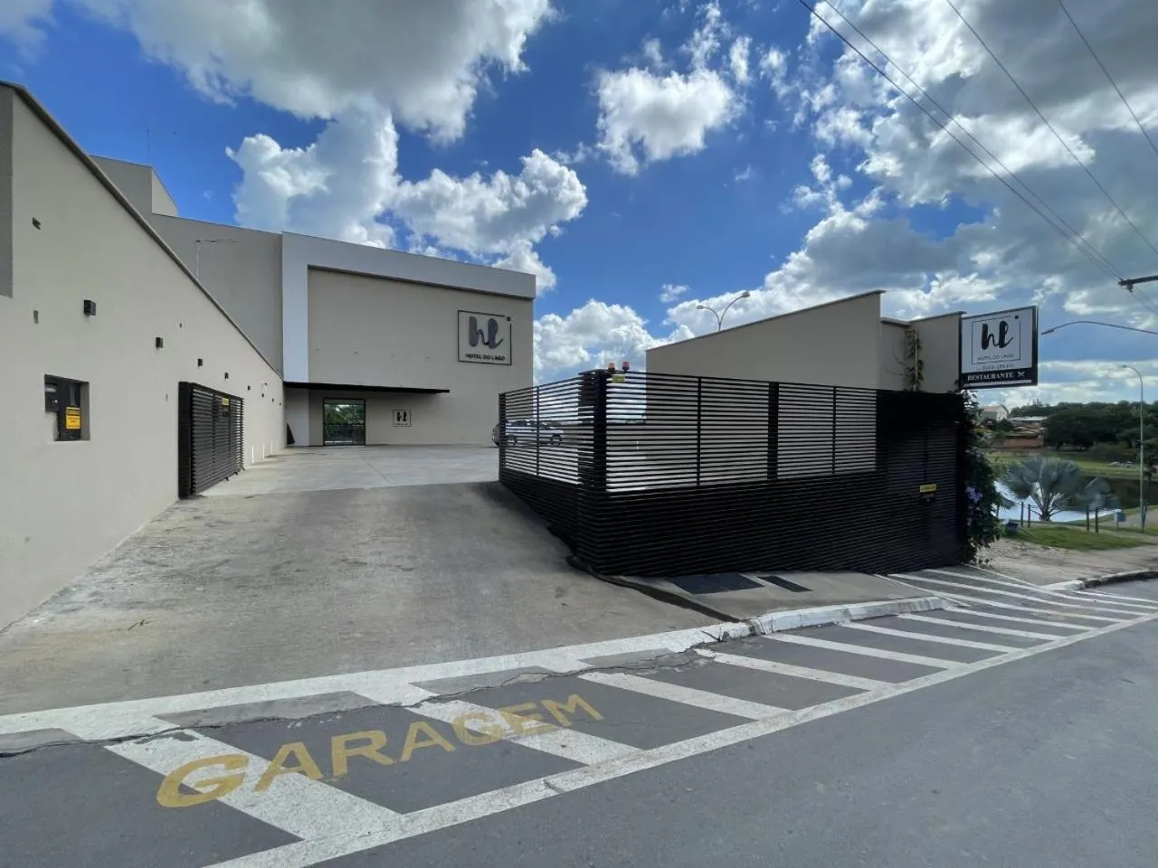 Property building in Hotel do Lago