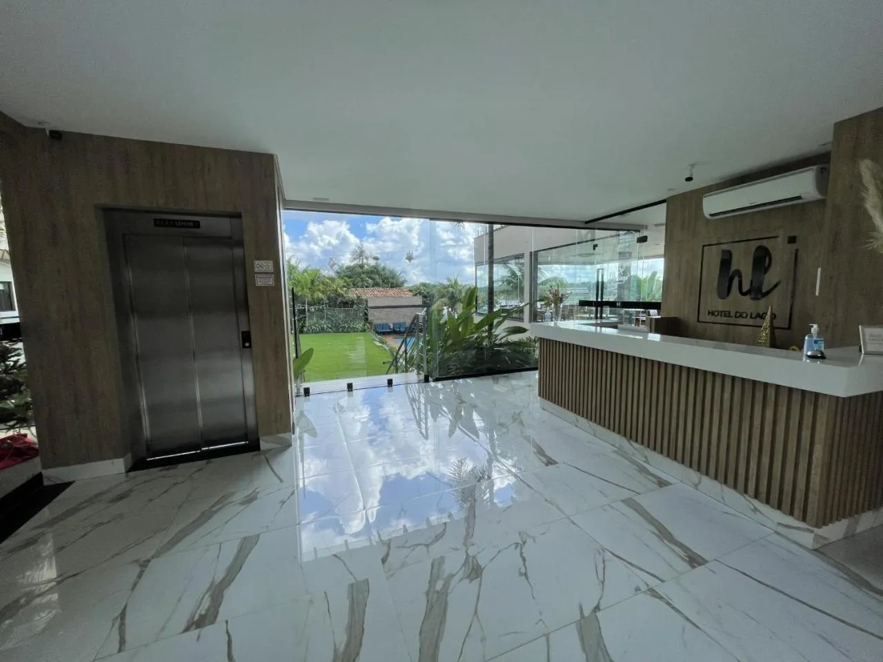 Property building in Hotel do Lago