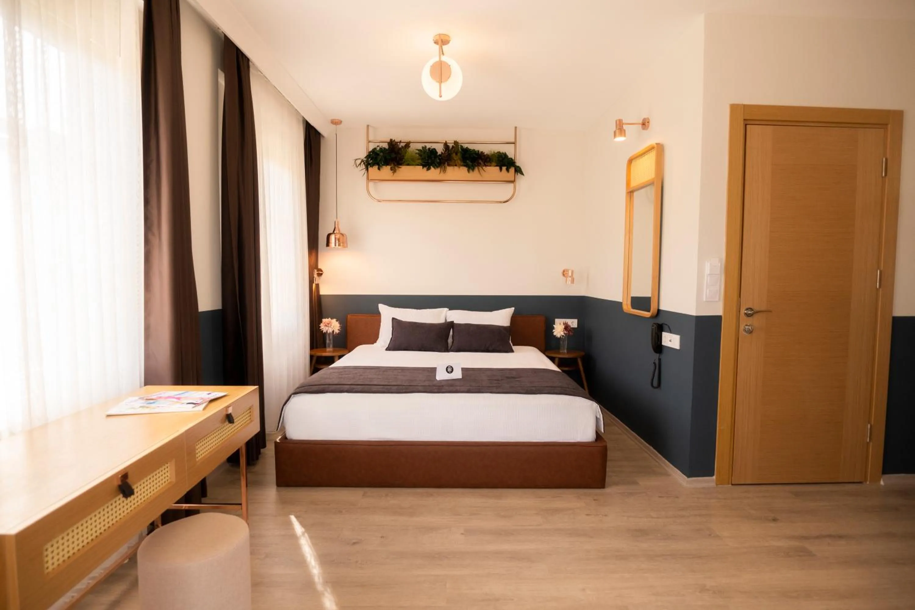 Photo of the whole room, Bed in Urla 1867 Hotel