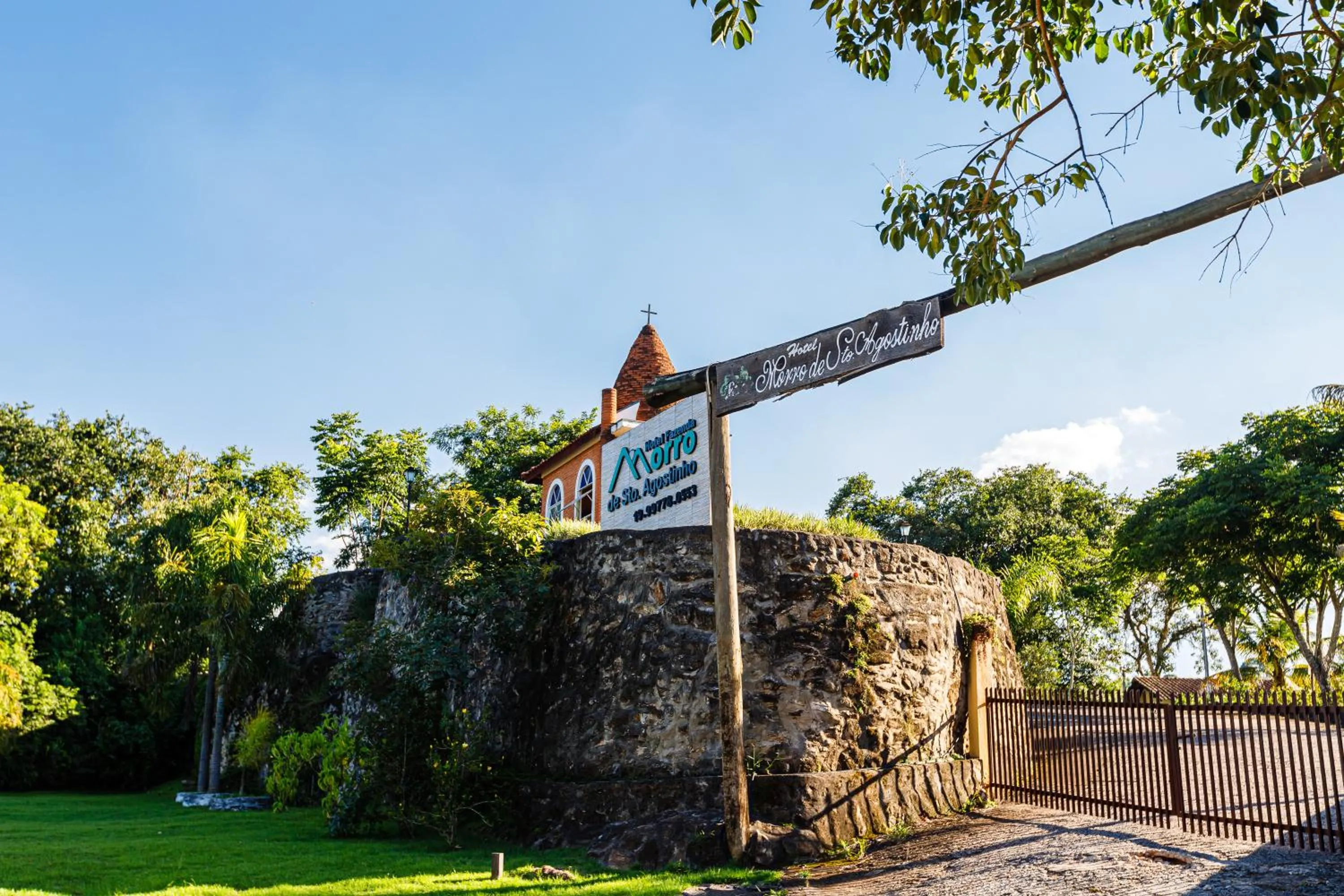 Property logo or sign in Hotel Morro De Santo Agostinho
