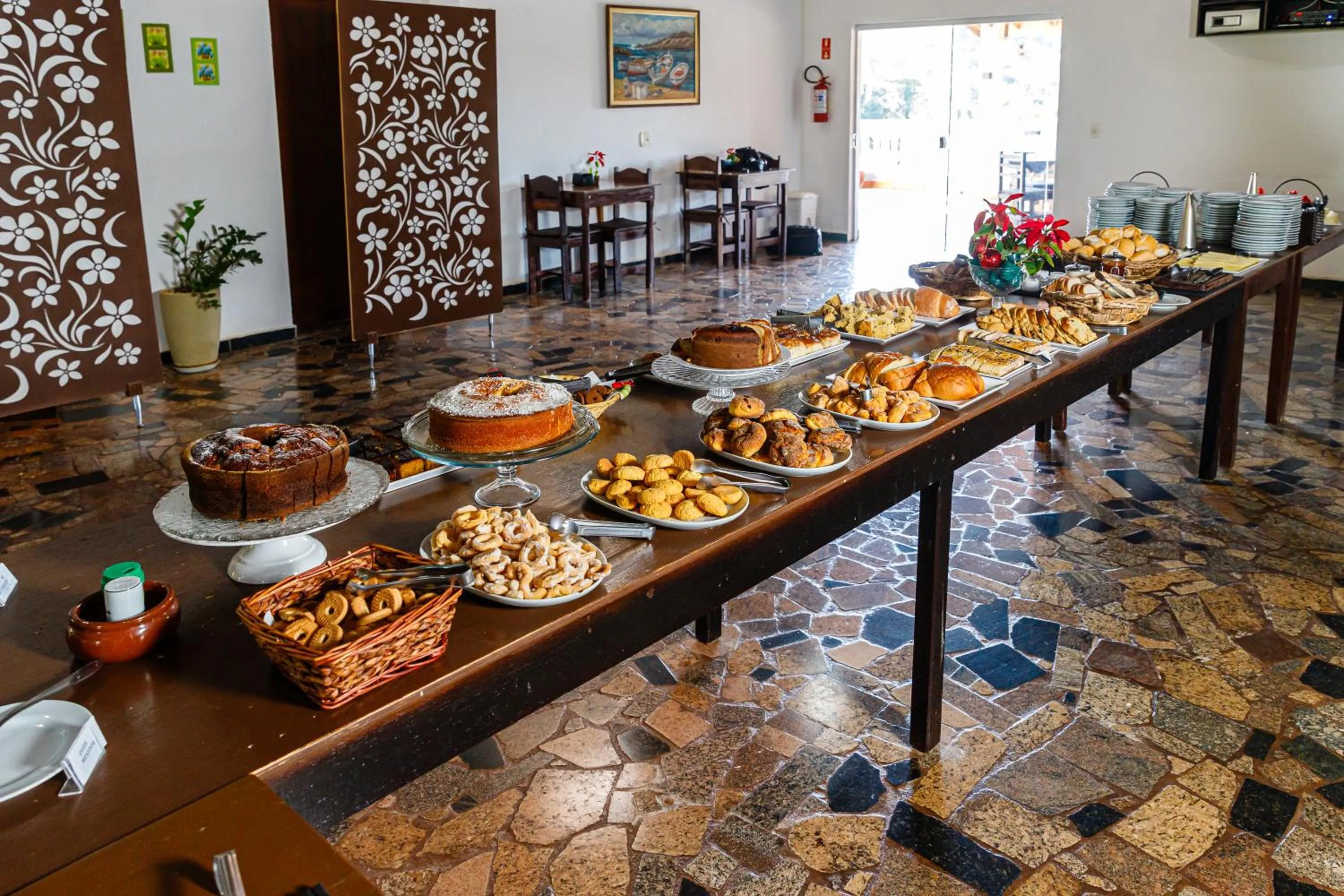 Food and drinks in Hotel Morro De Santo Agostinho