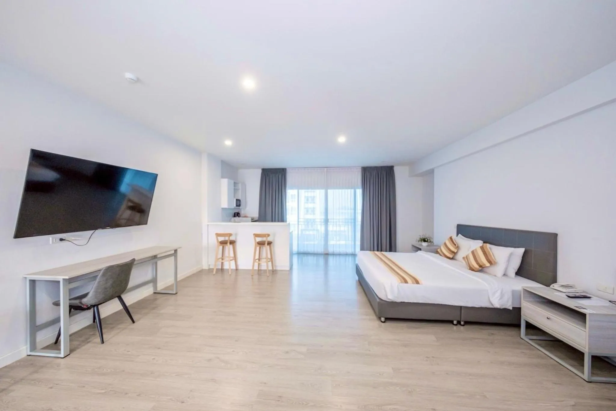 Bed in GRAND PA Hotel&Resort Lamphun Chiang Mai