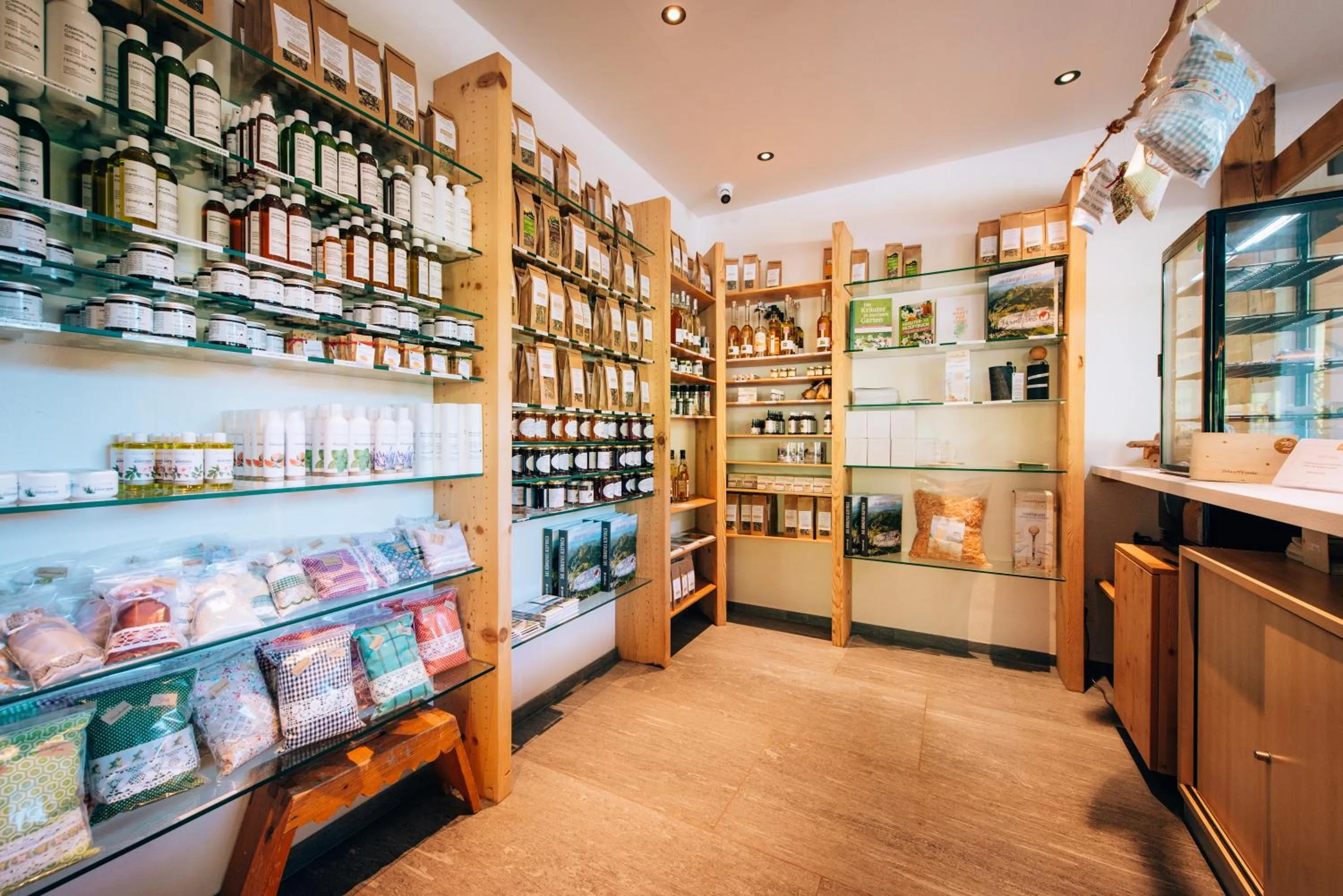 Lobby or reception in Alpengasthof Hörnlepass