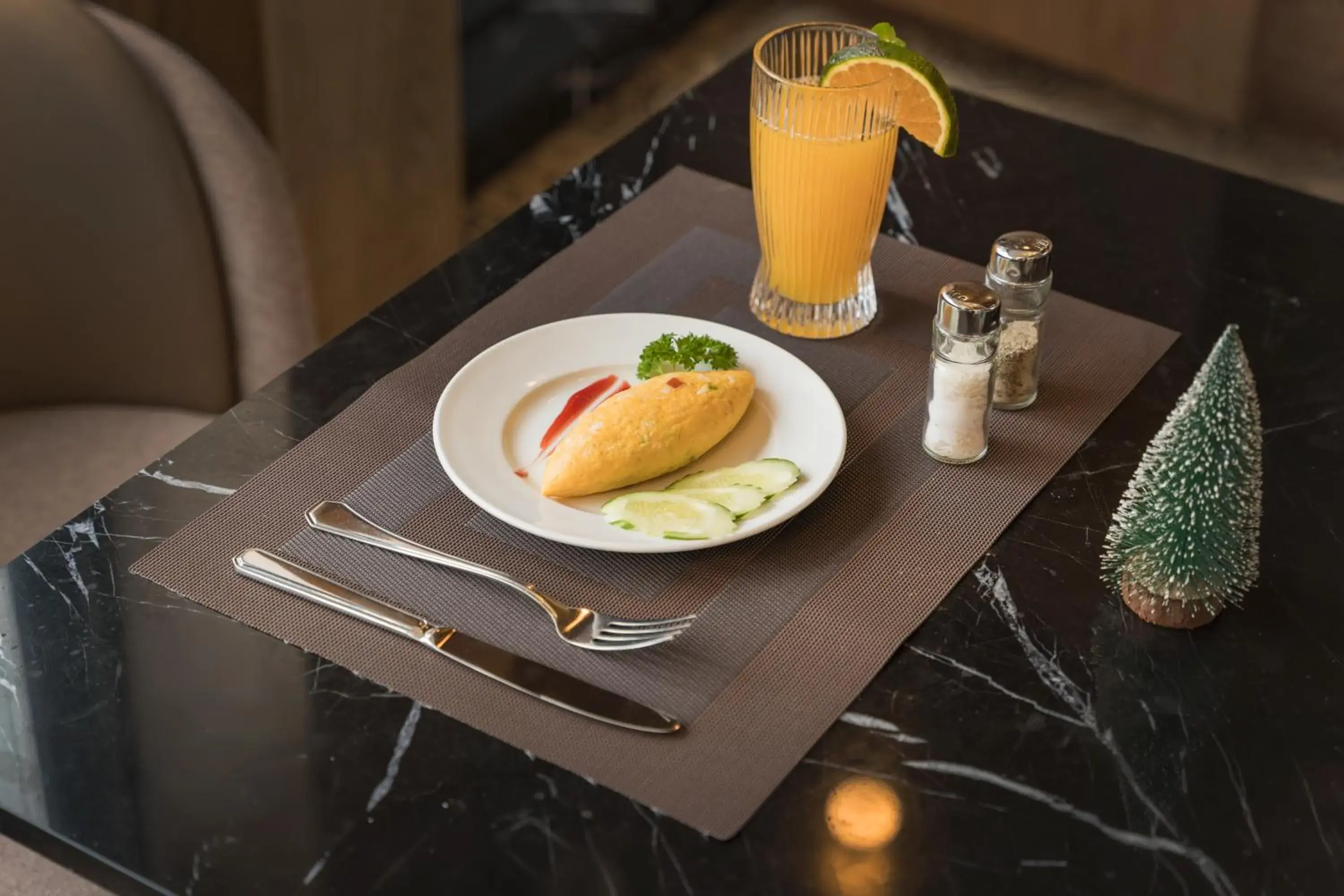 Restaurant/places to eat in La Passion Hanoi Hotel & Spa Restaurant/places to eat in La Passion Hanoi Hotel & Spa