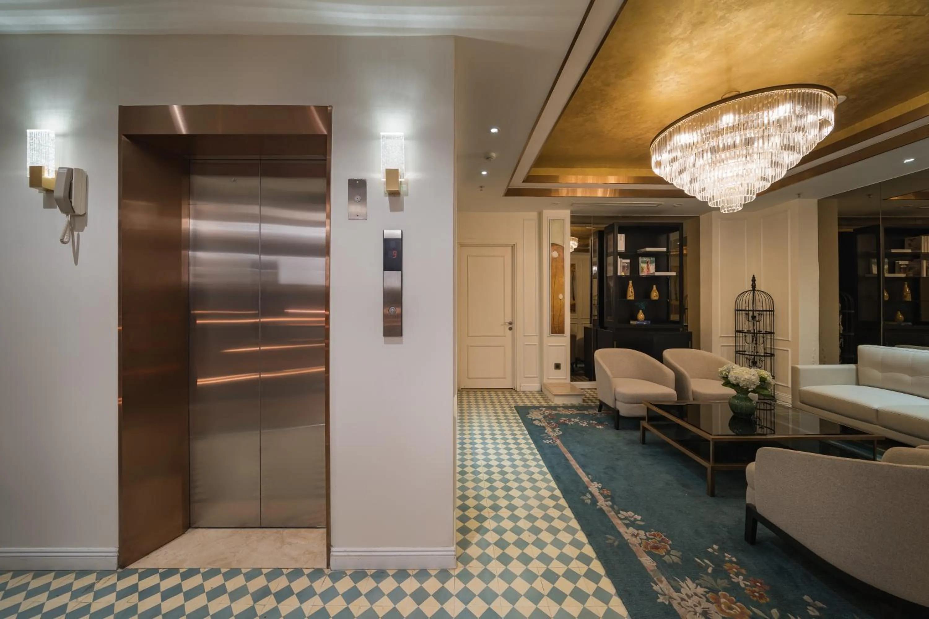 Living room in La Passion Hanoi Hotel & Spa