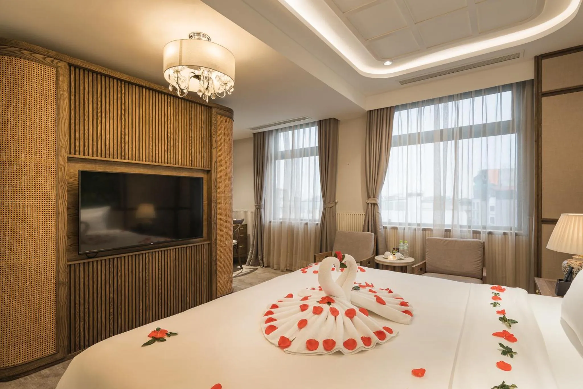 room service, Bed in La Passion Hanoi Hotel & Spa