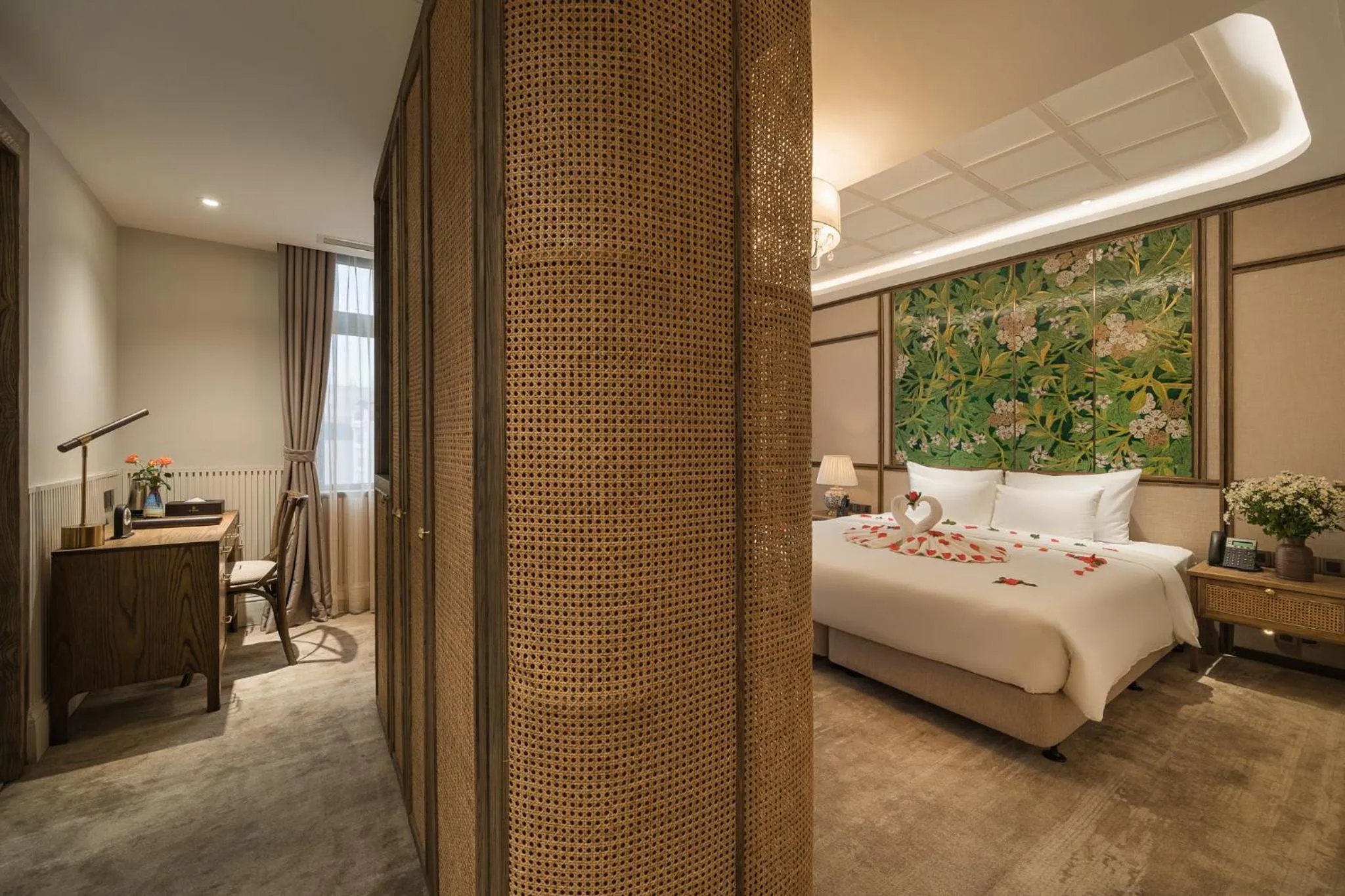 room service, Bed in La Passion Hanoi Hotel & Spa