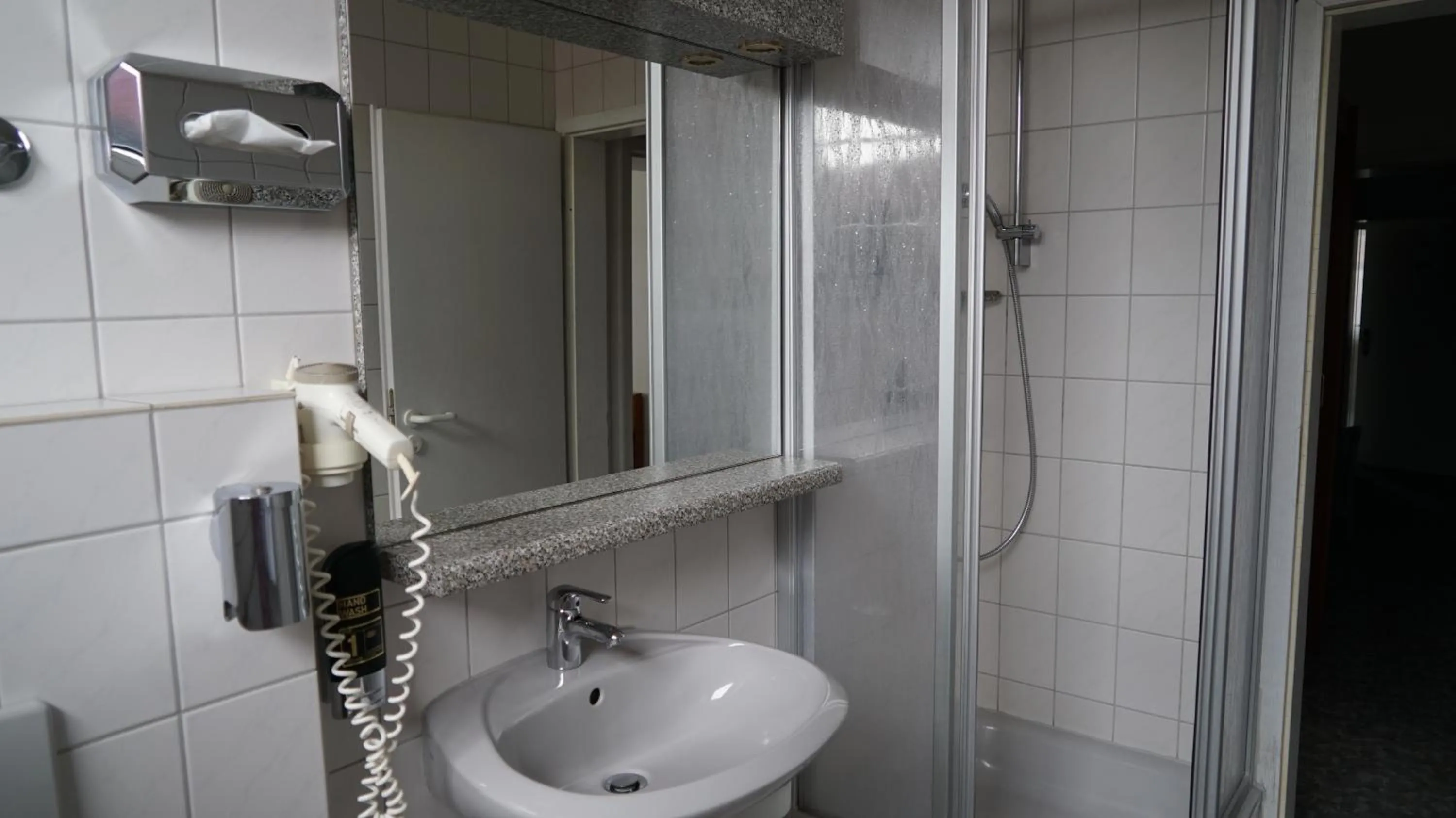 Bathroom in Hotel Landhaus Greene