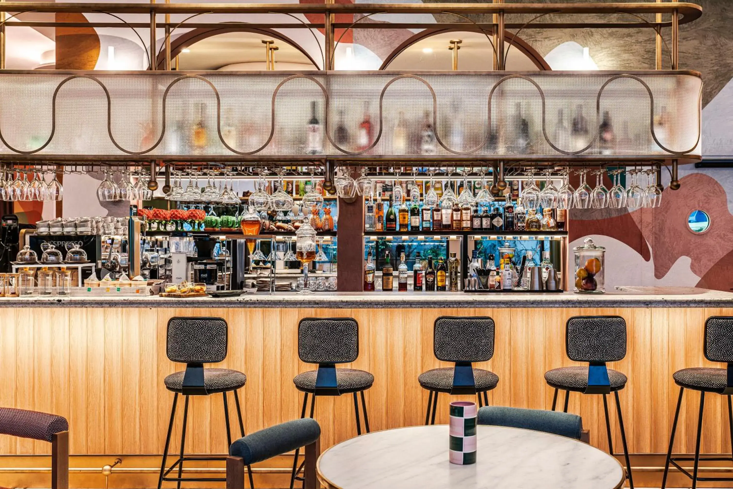 Lounge or bar in Vincci Gala Lounge or bar in Vincci Gala