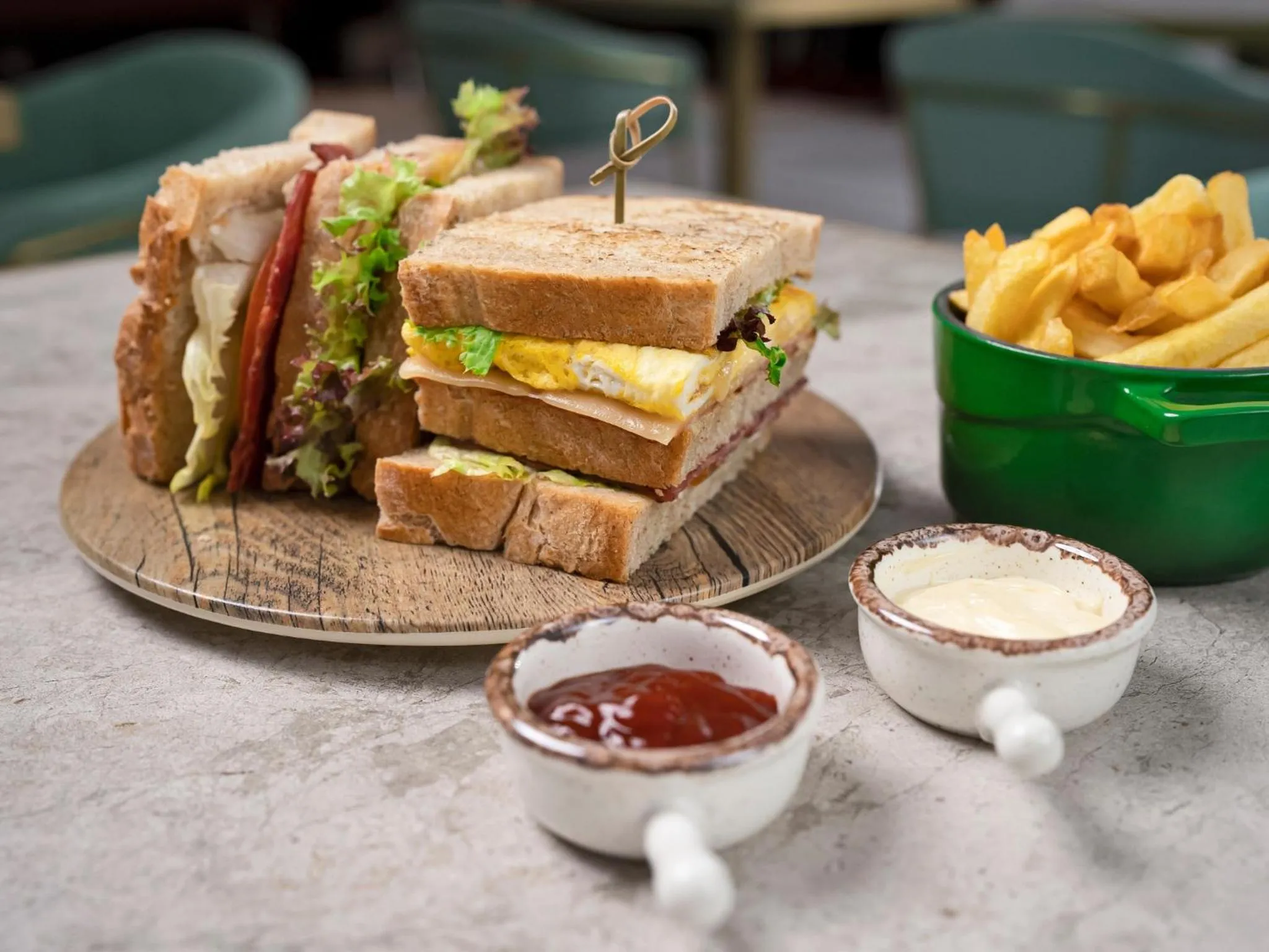 Restaurant/places to eat in Ecos Dubai Hotel at Al Furjan