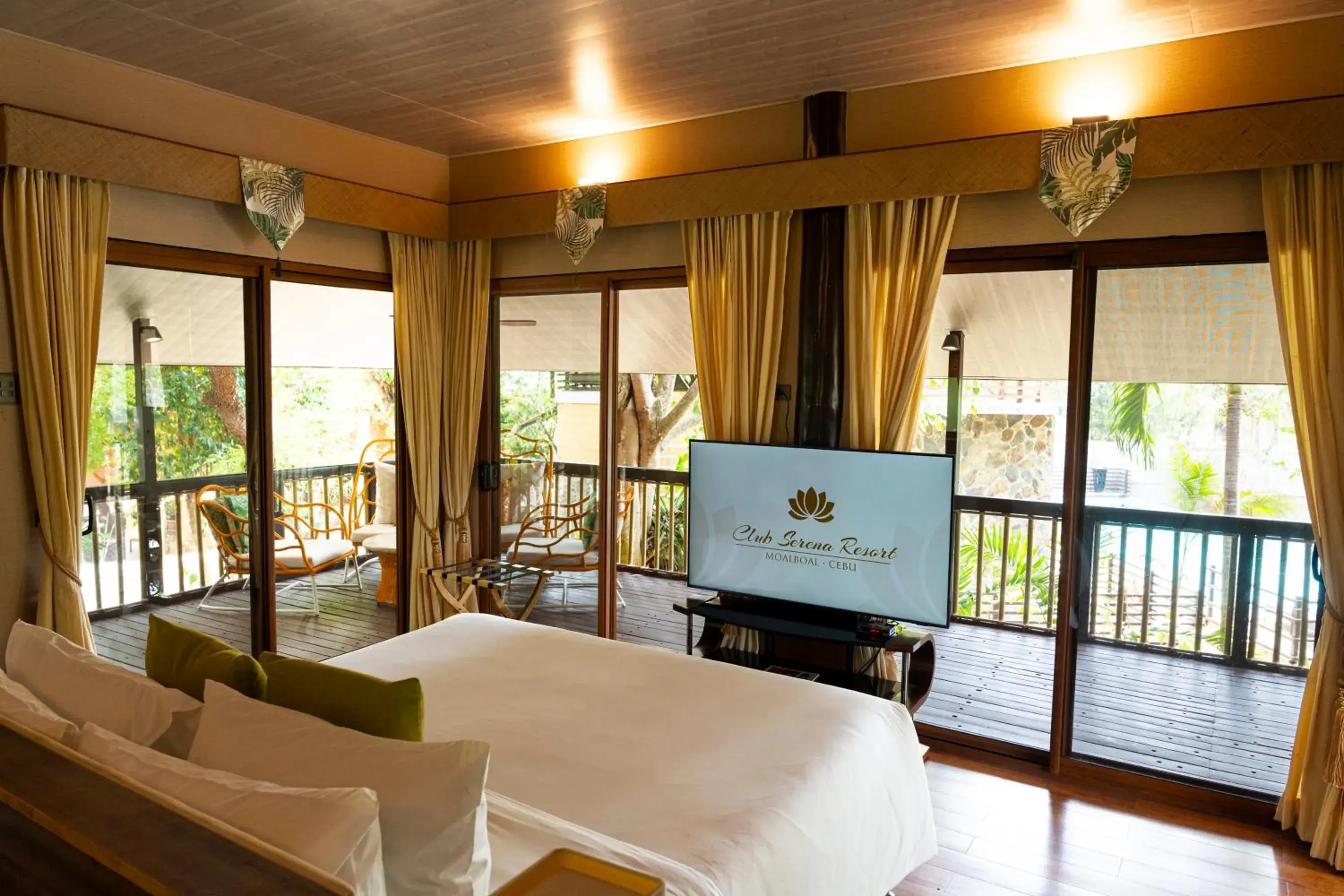 Treehouse Villa in Club Serena Resort Treehouse Villa in Club Serena Resort