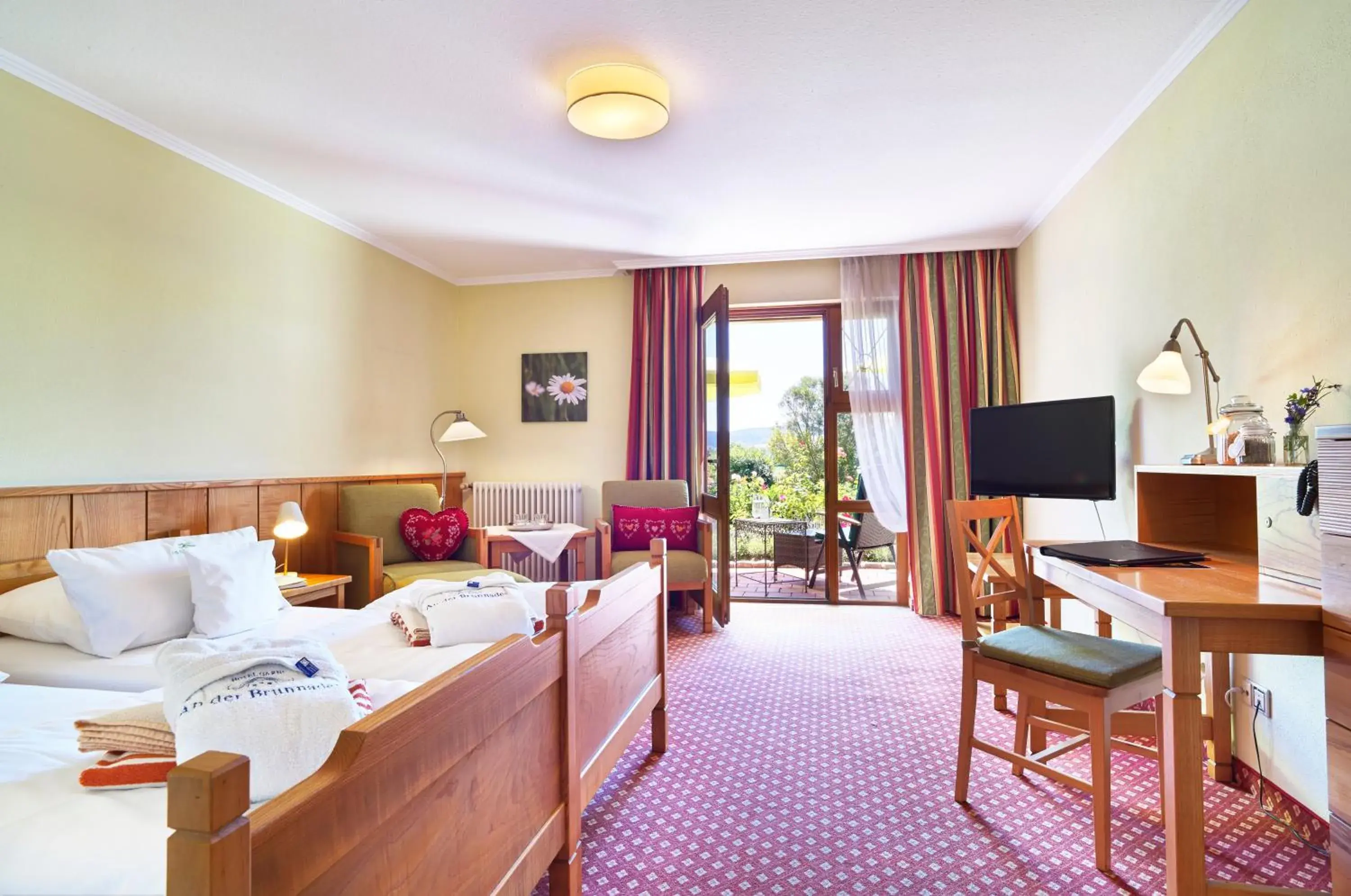 Double Room with South-facing Terrace - single occupancy in Hotel An der Brunnader - Die Therme befindet sich 4 Geh-Minuten entfernt Double Room with South-facing Terrace - single occupancy in Hotel An der Brunnader - Die Therme befindet sich 4 Geh-Minuten entfernt
