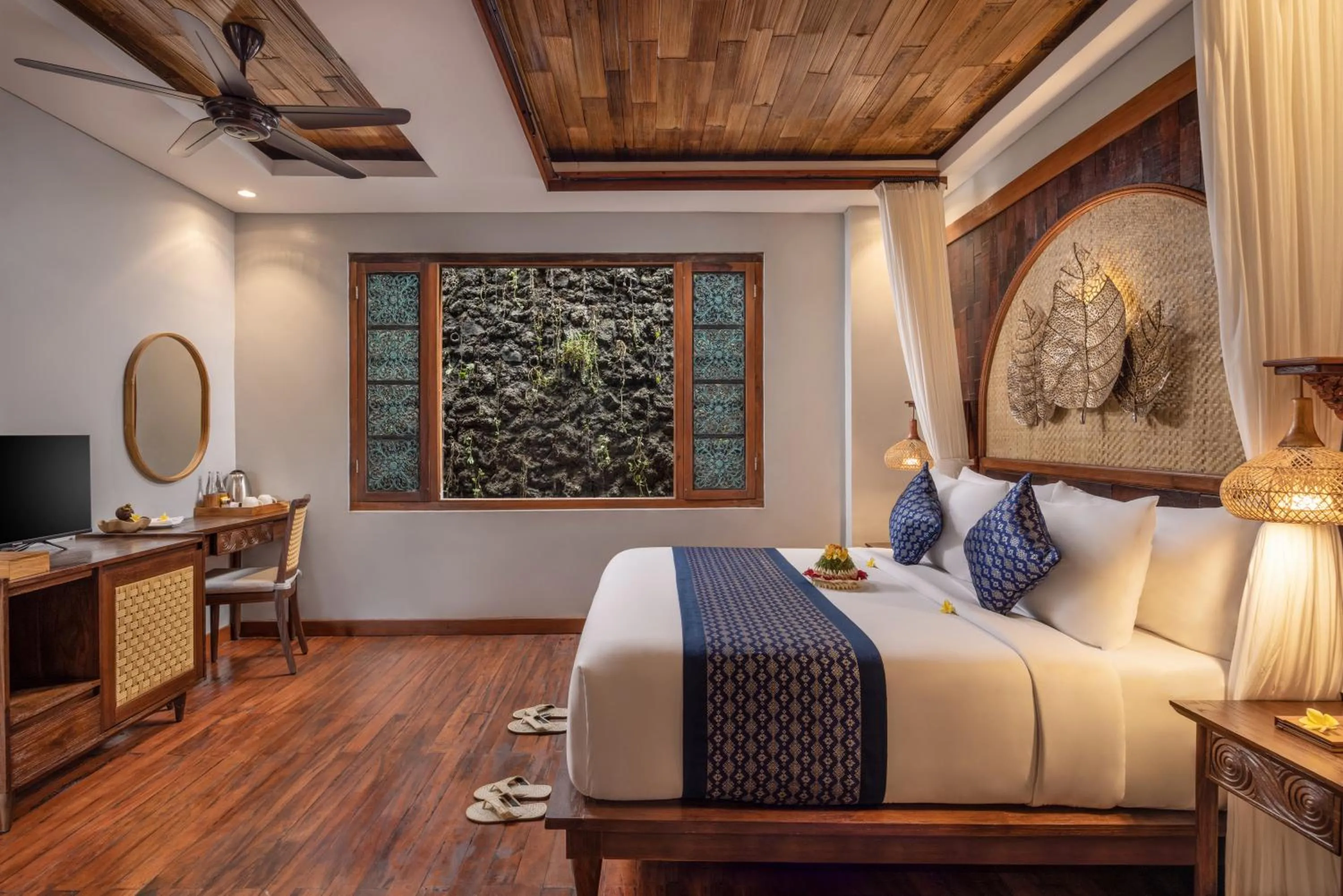 Bedroom, Bed in Sacred Valley by GenuineHost