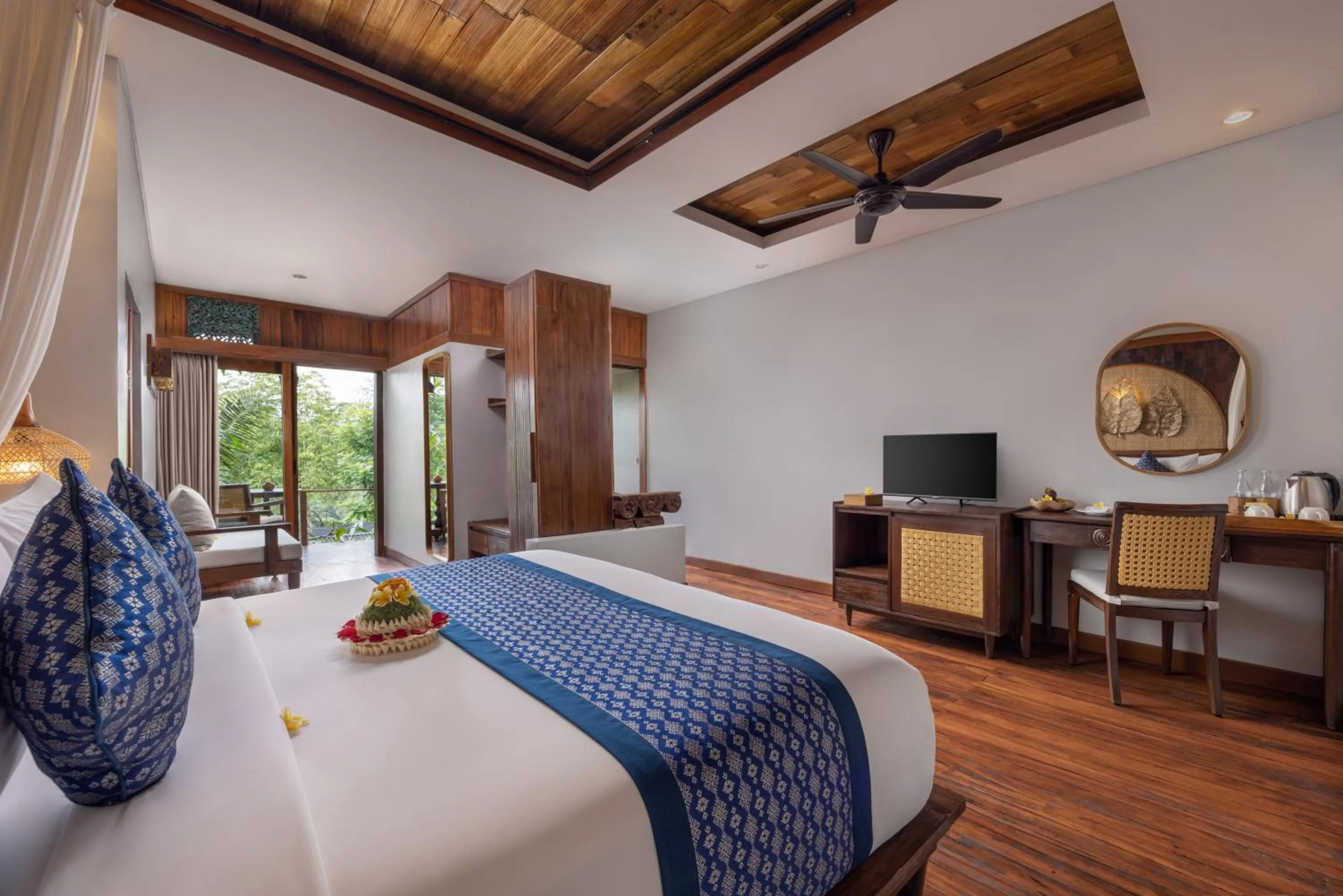 Bedroom, Bed in Sacred Valley by GenuineHost