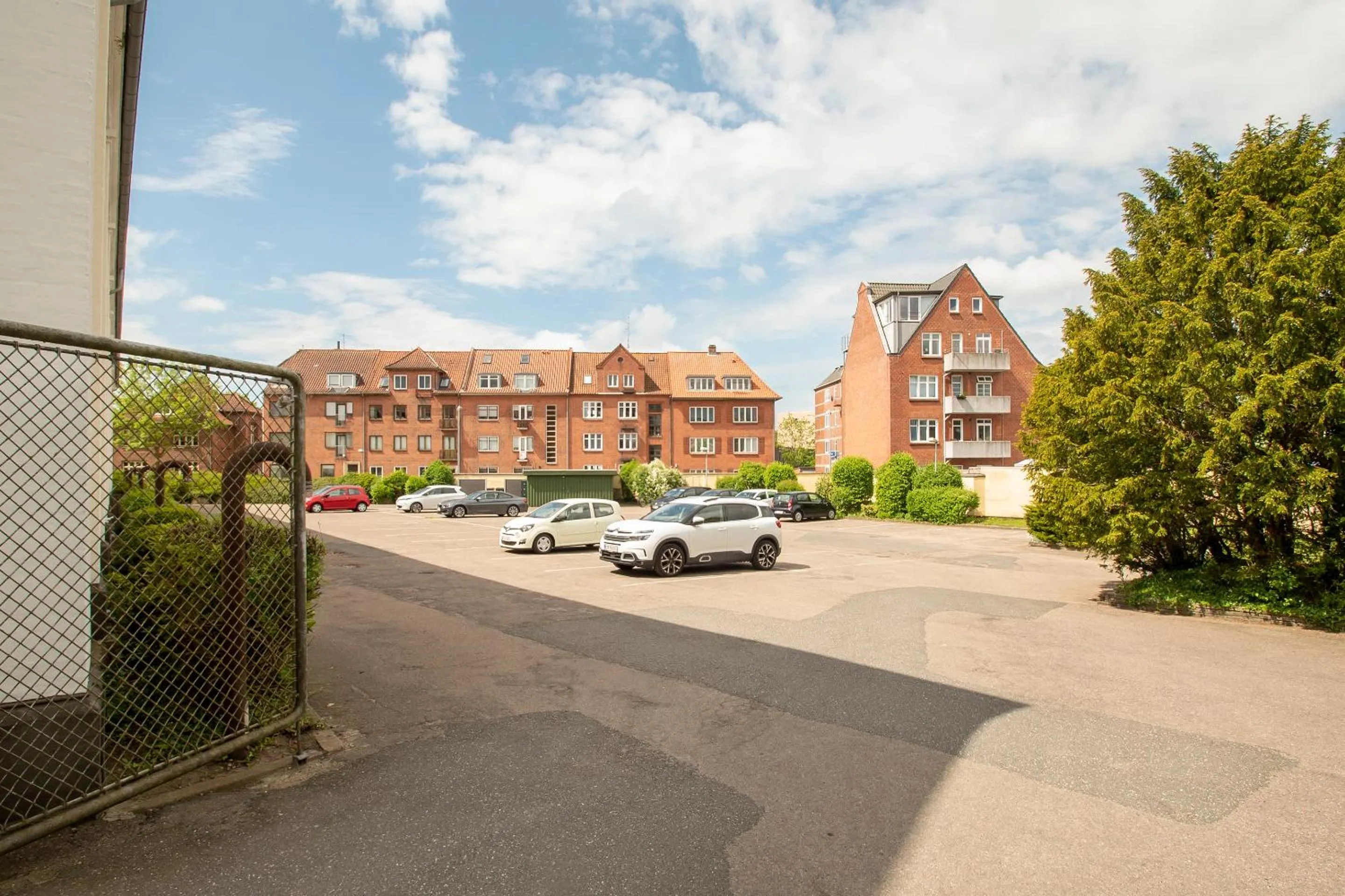 Parking in Exclusive 2 Bedroom Apartment