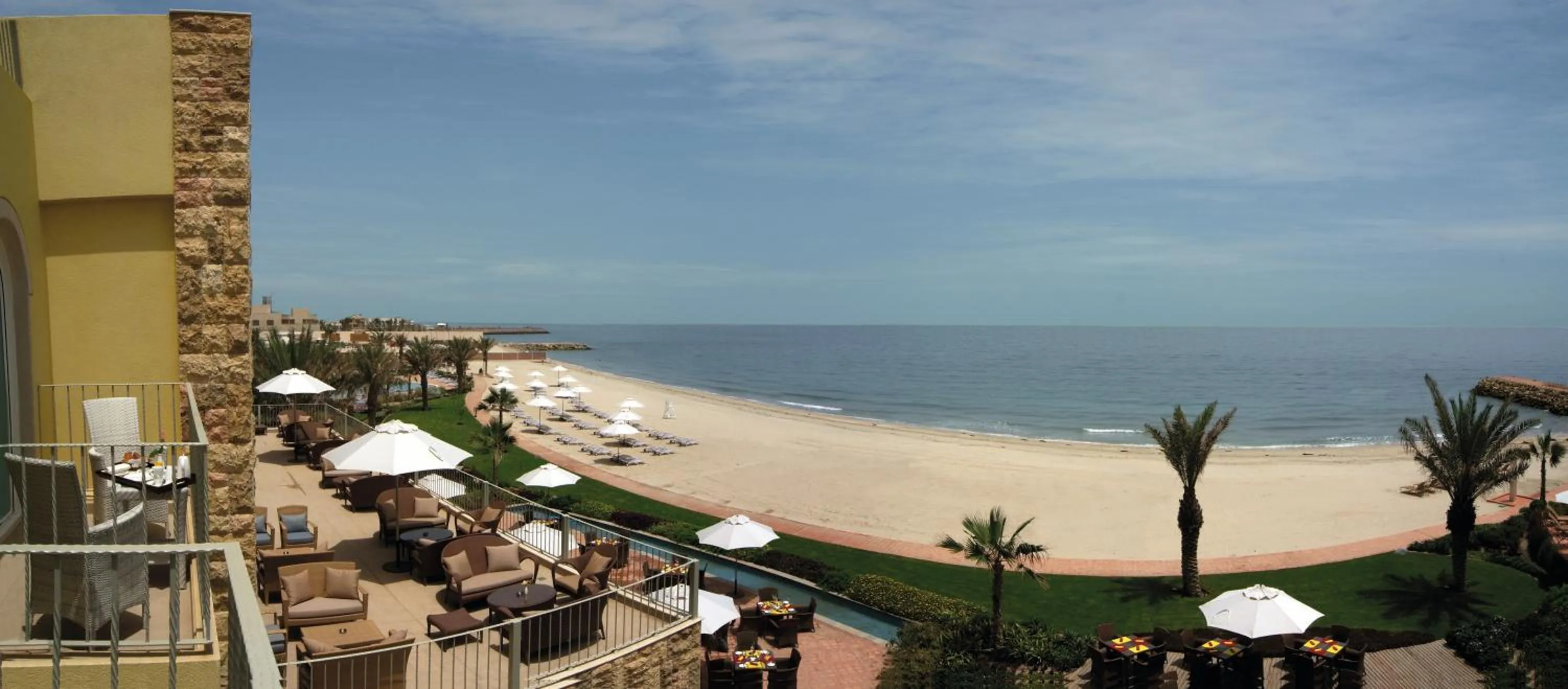 Beach in Mövenpick Hotel & Resort Al Bida'a