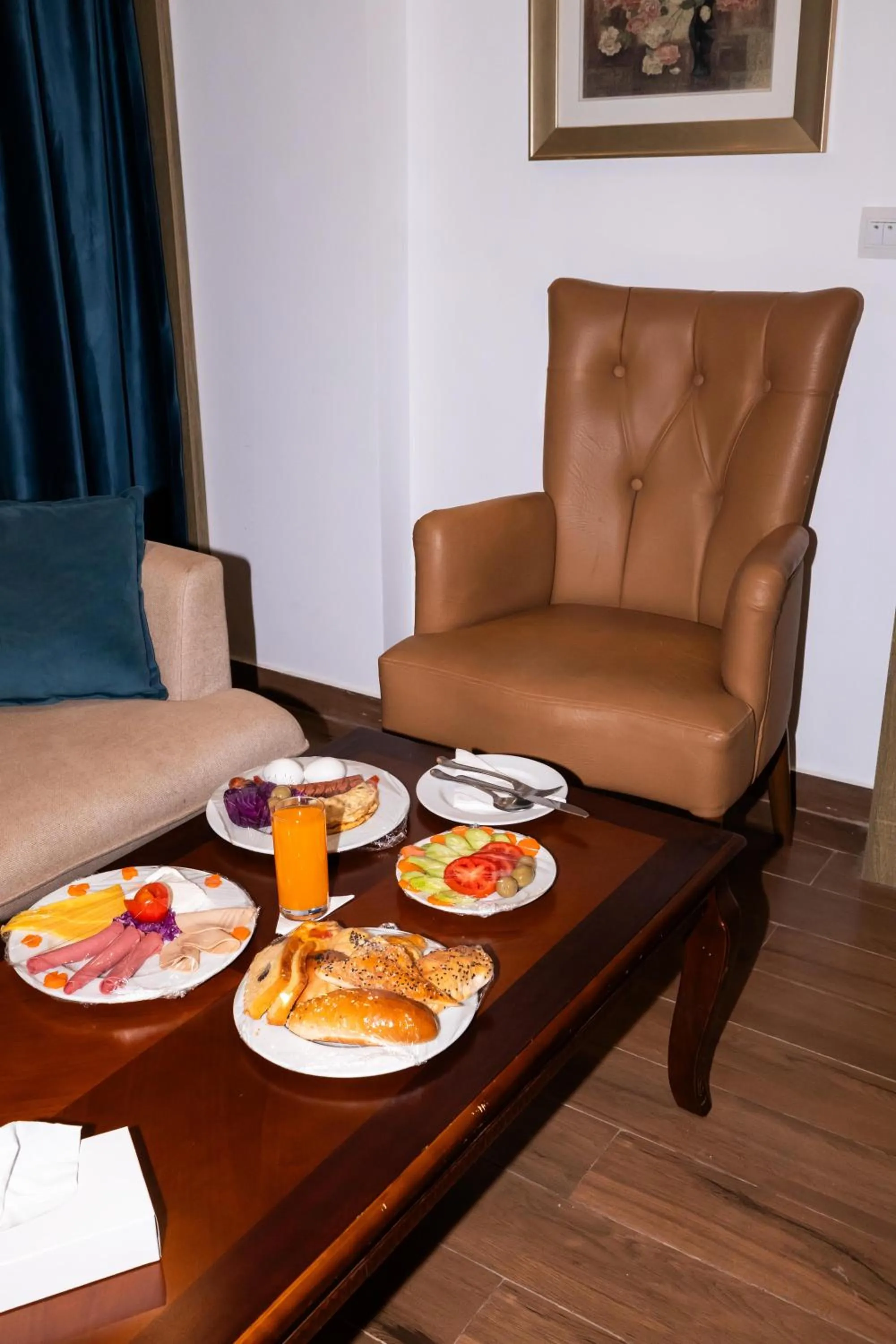Seating area in Golden Park Hotel Cairo, Heliopolis