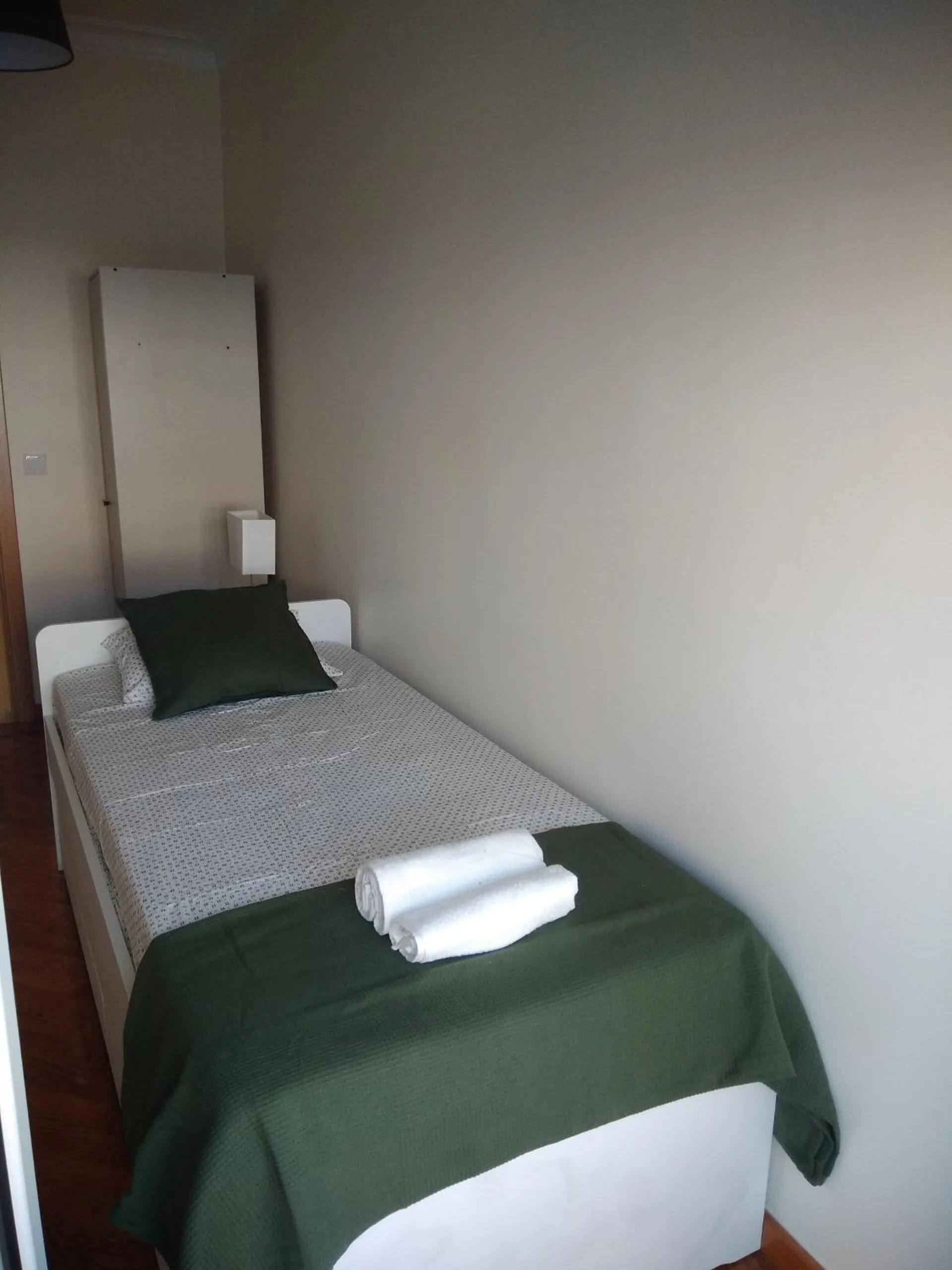 Bed in Oriente DNA Studios V