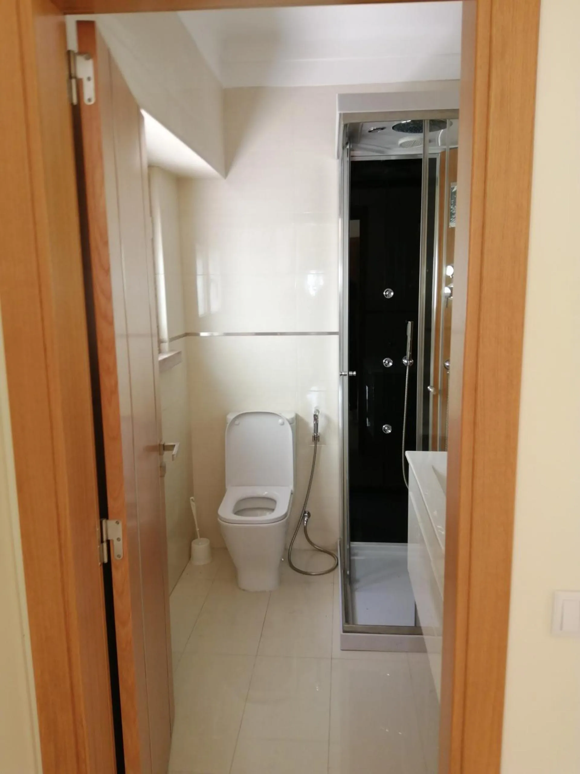 Bathroom in Oriente DNA Studios V