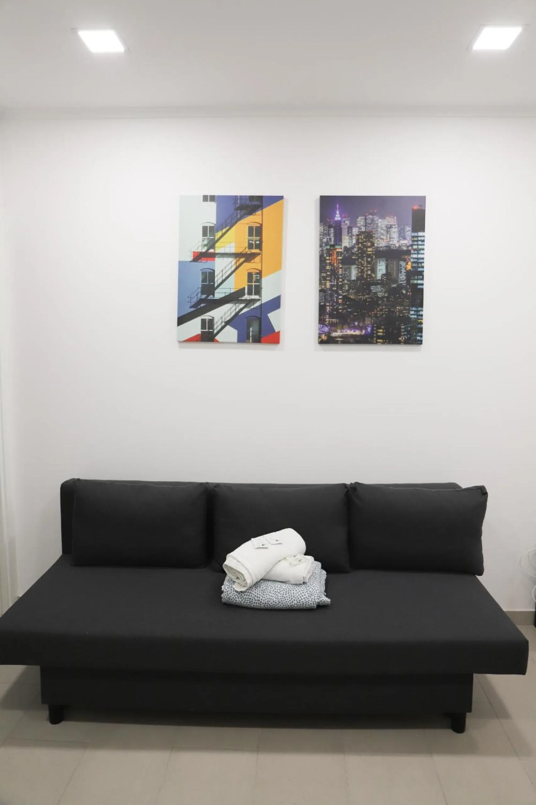 Communal lounge/ TV room in Oriente DNA Studios V