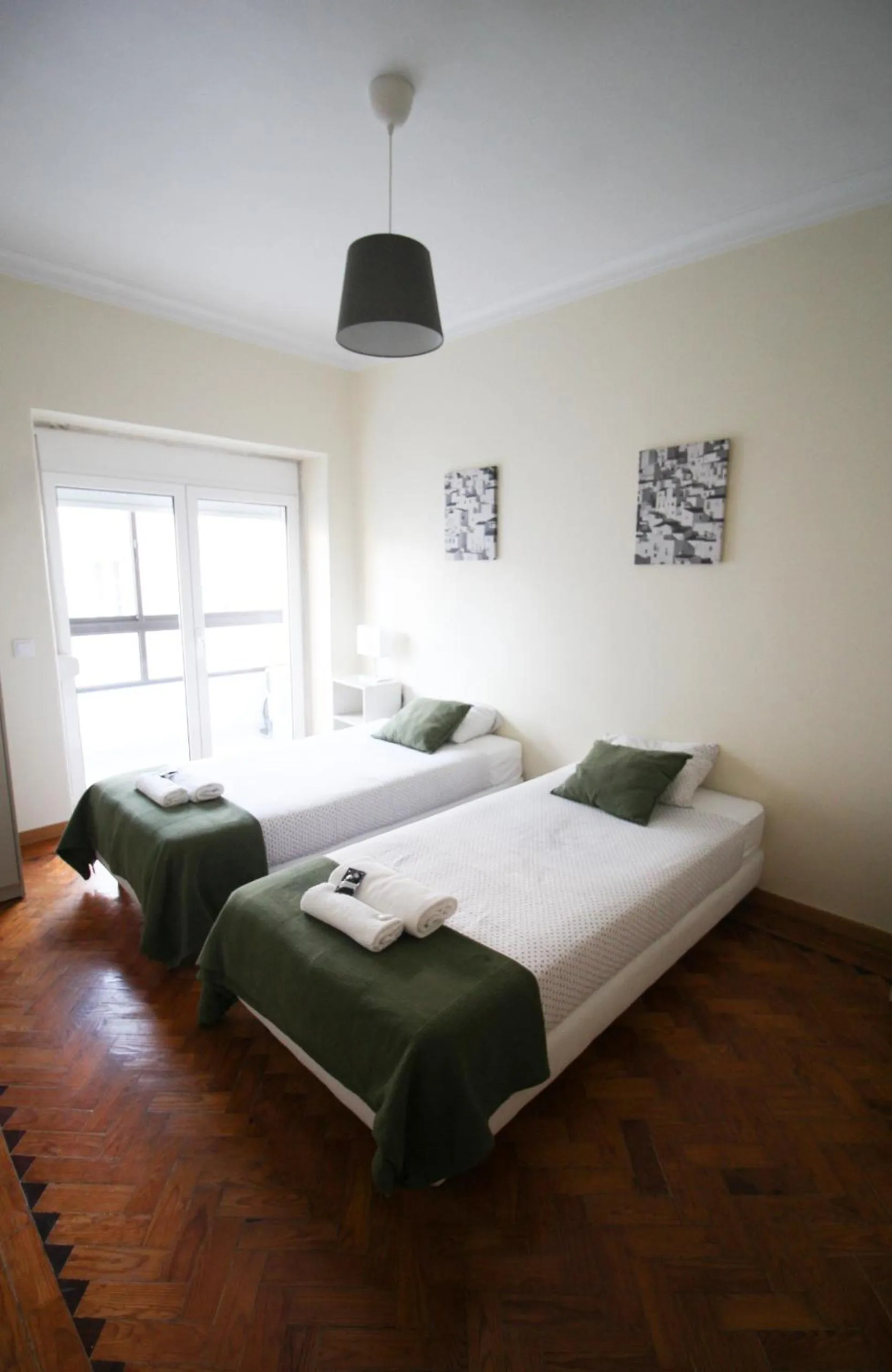 Bed in Oriente DNA Studios V