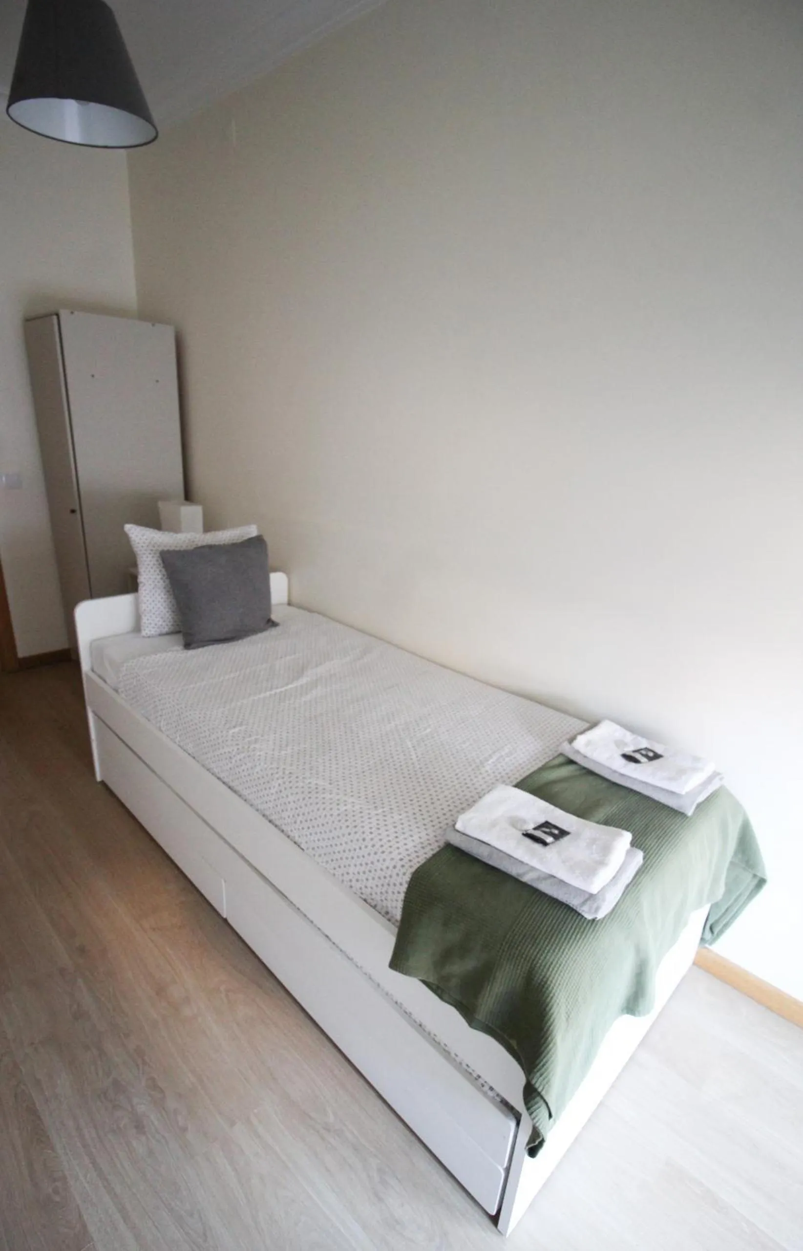 Bed in Oriente DNA Studios V