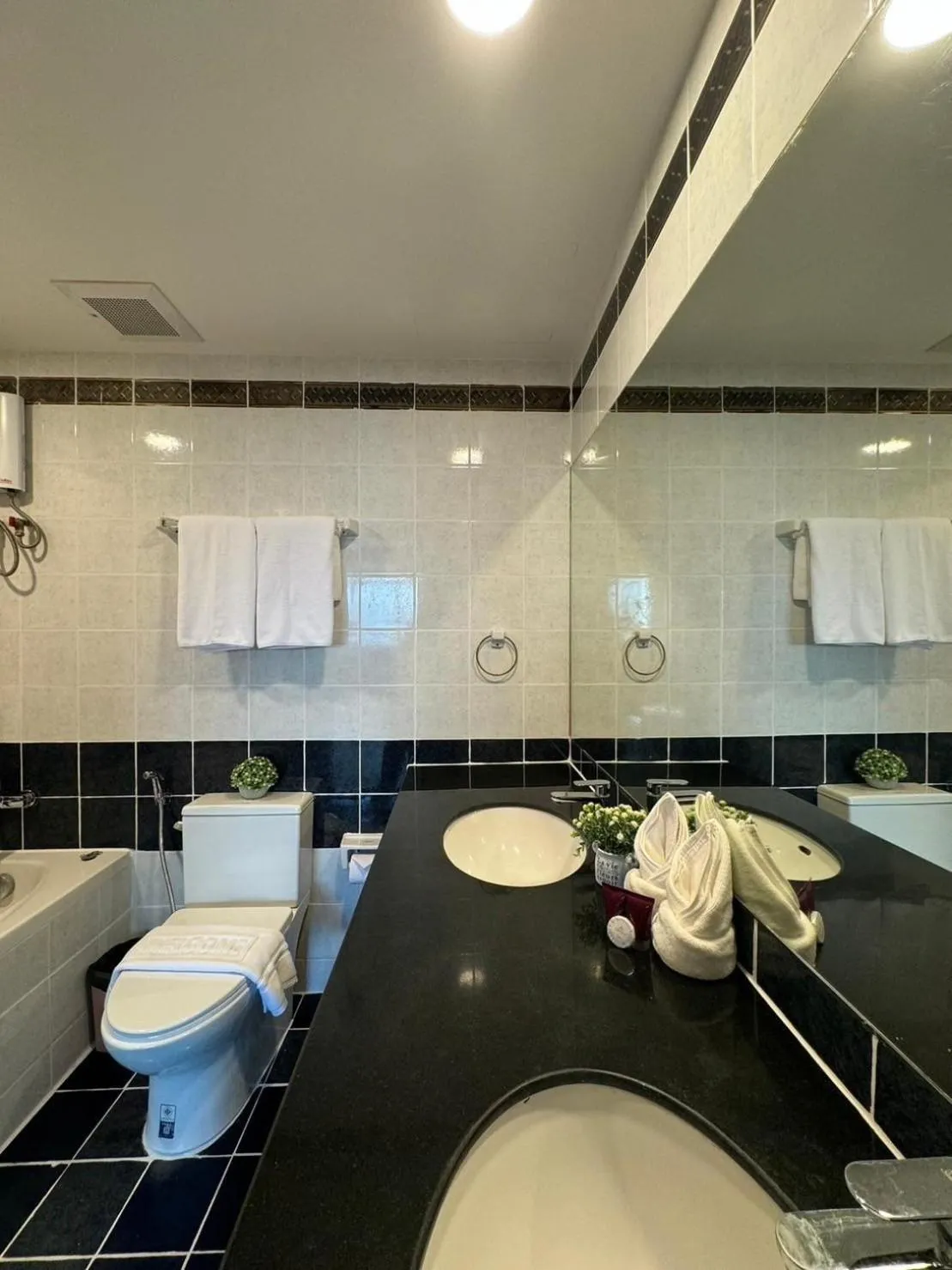 United Tower Thonglor by Aspira