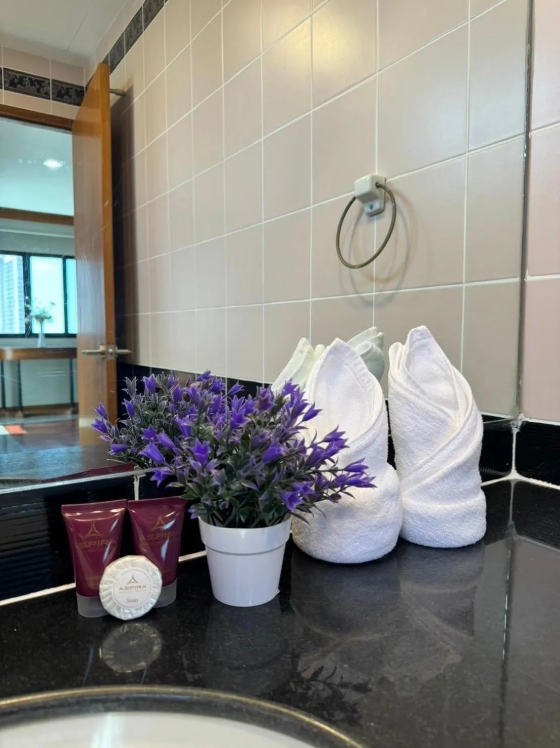 United Tower Thonglor by Aspira