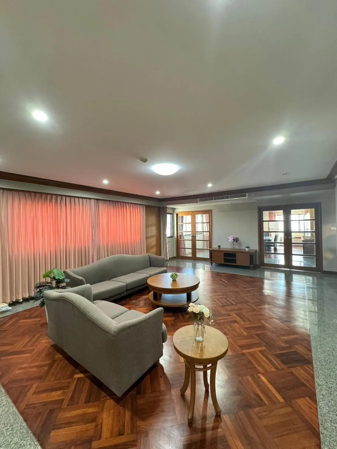 United Tower Thonglor by Aspira