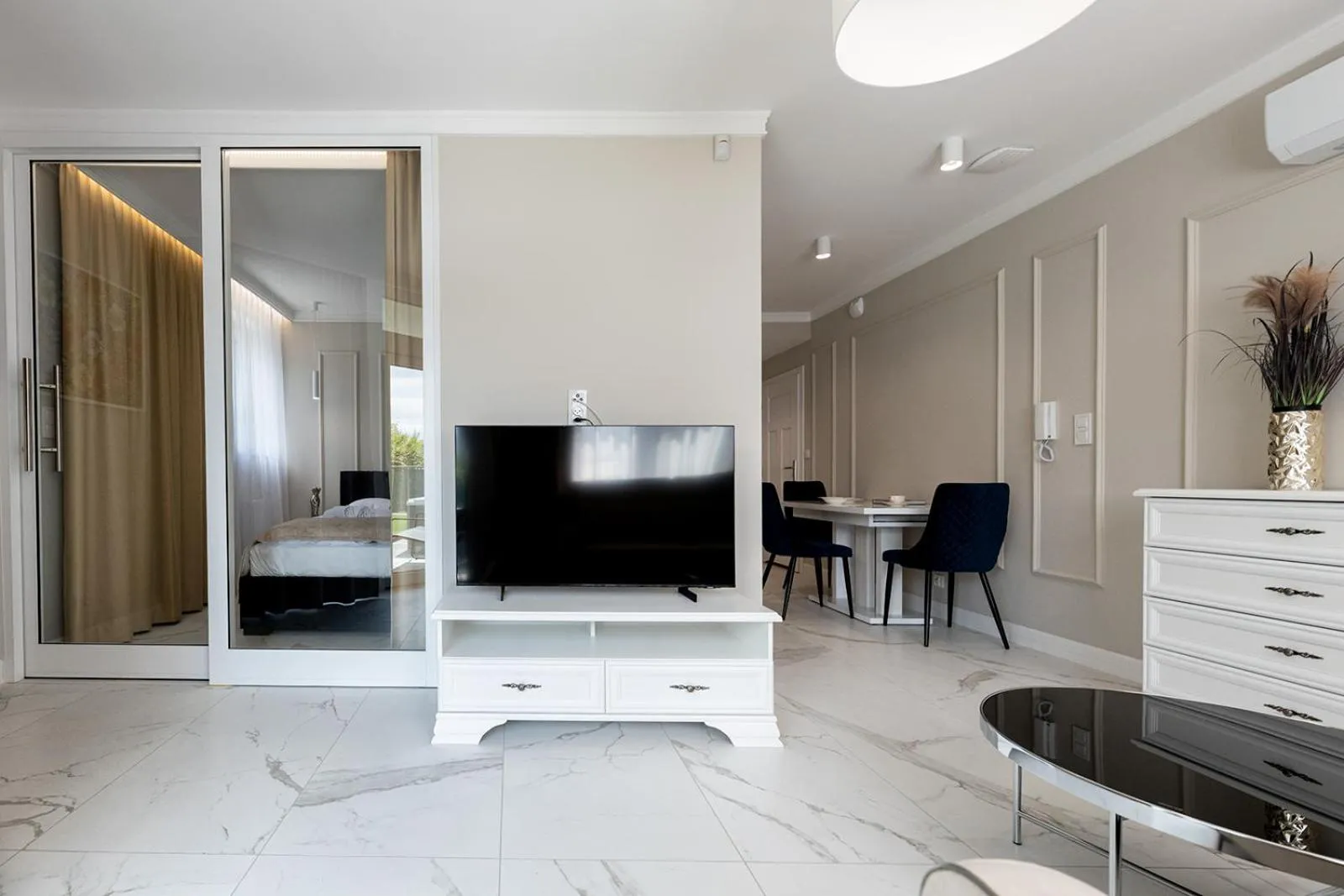 TV and multimedia in Apartamenty Prestige Mielno-Uniescie
