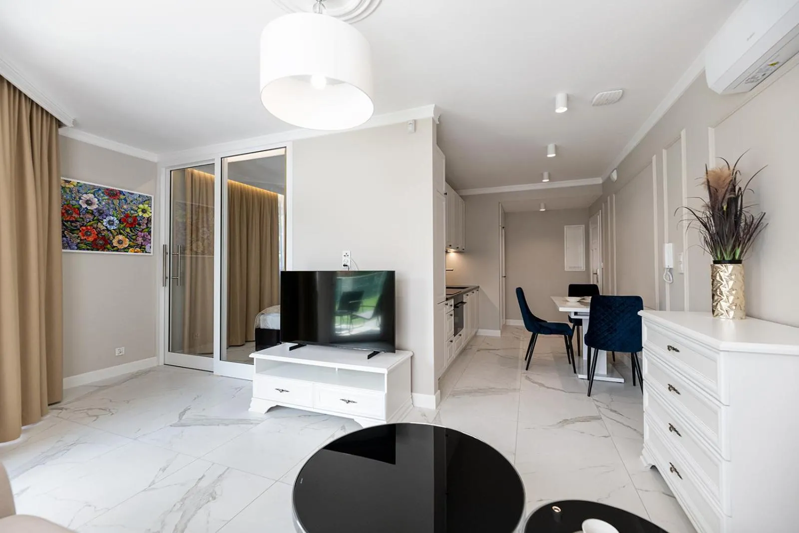 TV and multimedia in Apartamenty Prestige Mielno-Uniescie