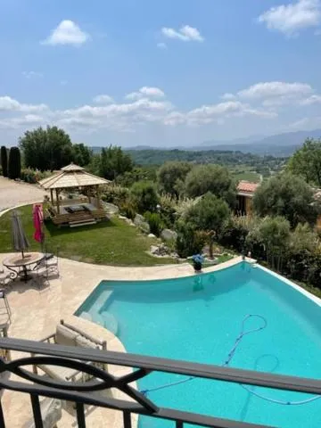Natural landscape in Le Clos des Senteurs de Chateauneuf de Grasse