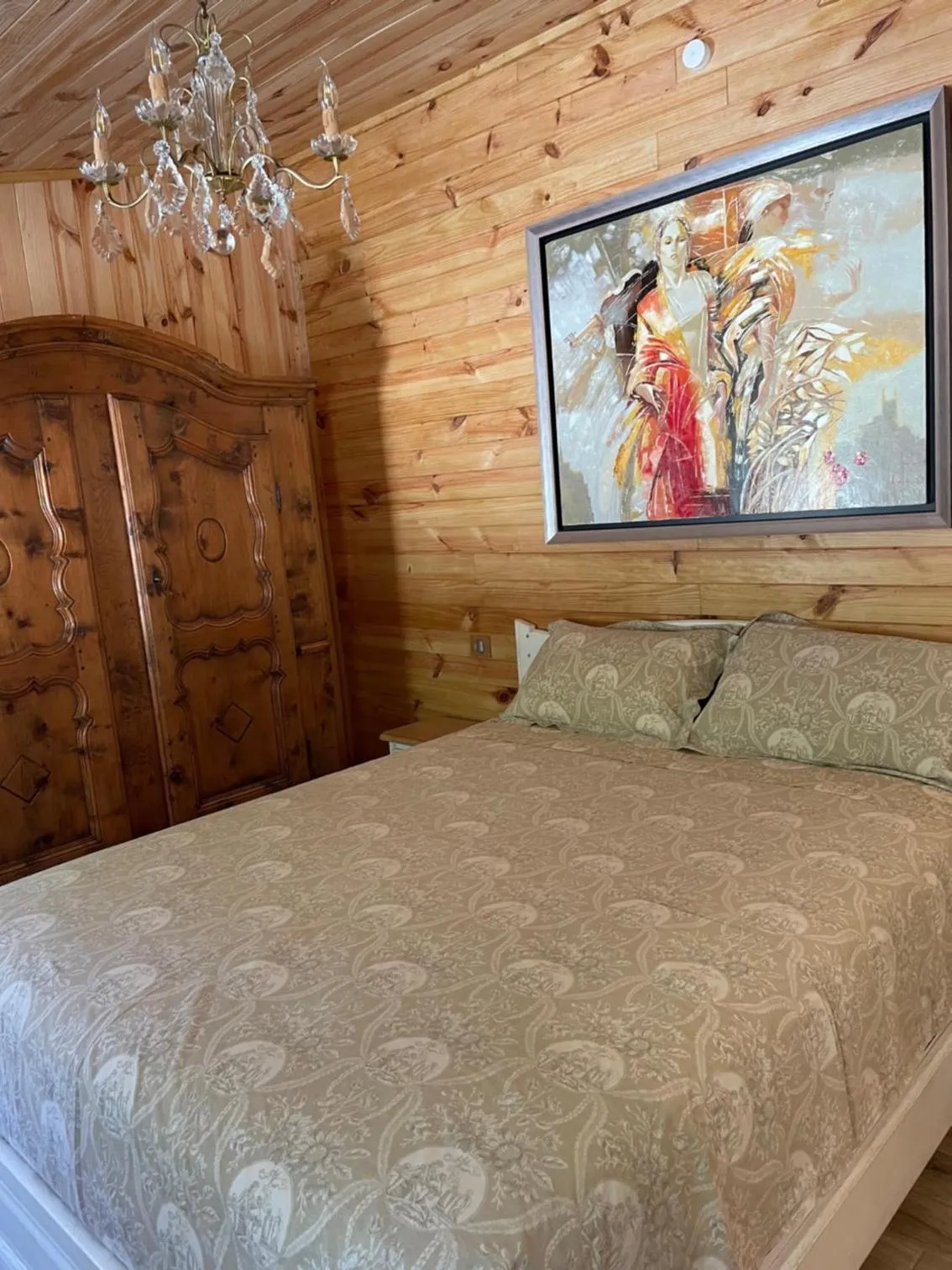 Bed in Le Clos des Senteurs de Chateauneuf de Grasse