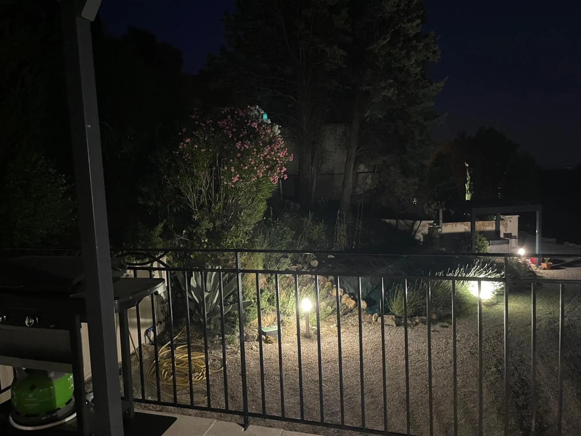 Night in Le Clos des Senteurs de Chateauneuf de Grasse