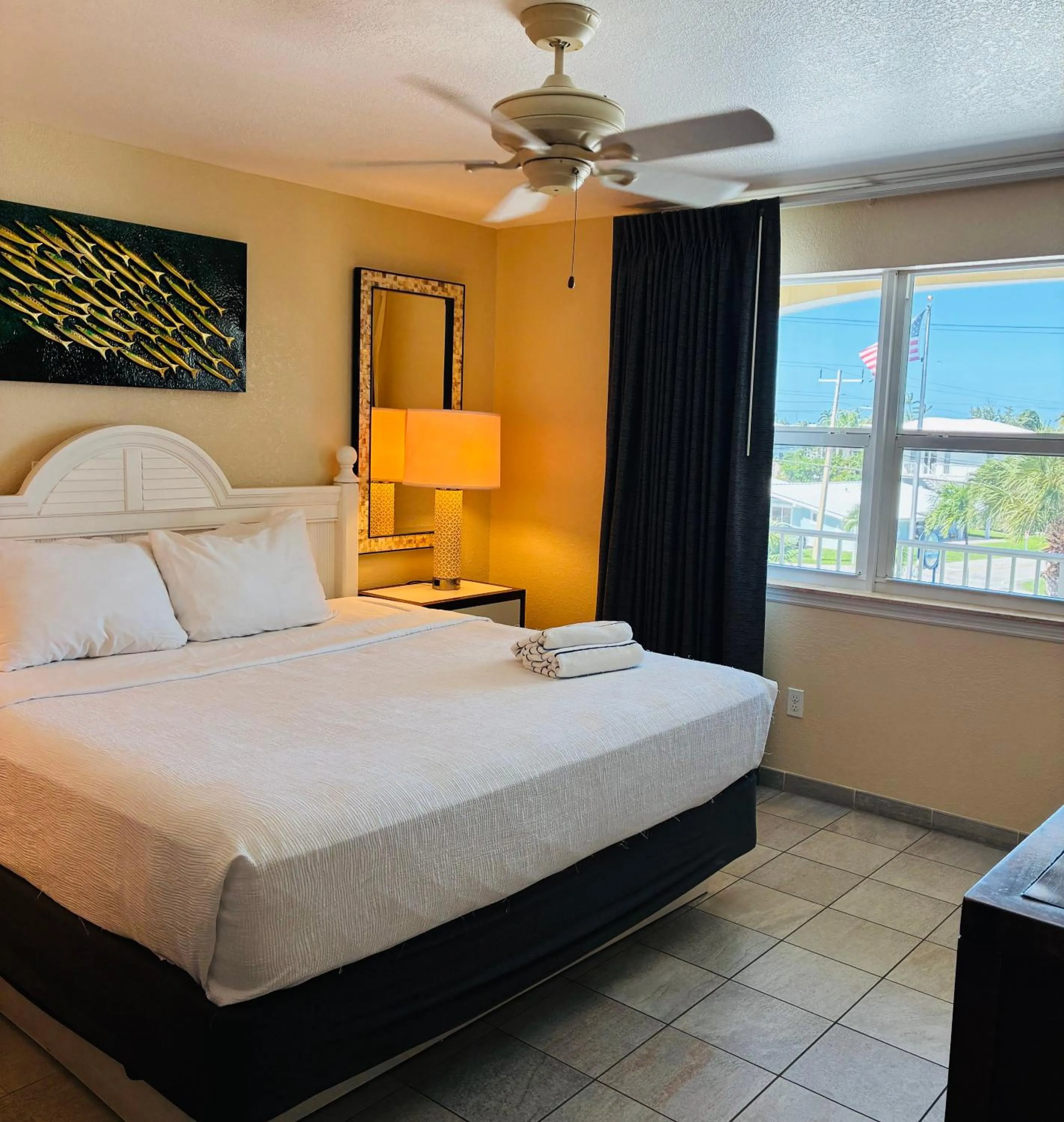 Bedroom, Bed in Glunz Ocean Beach Hotel and Resort