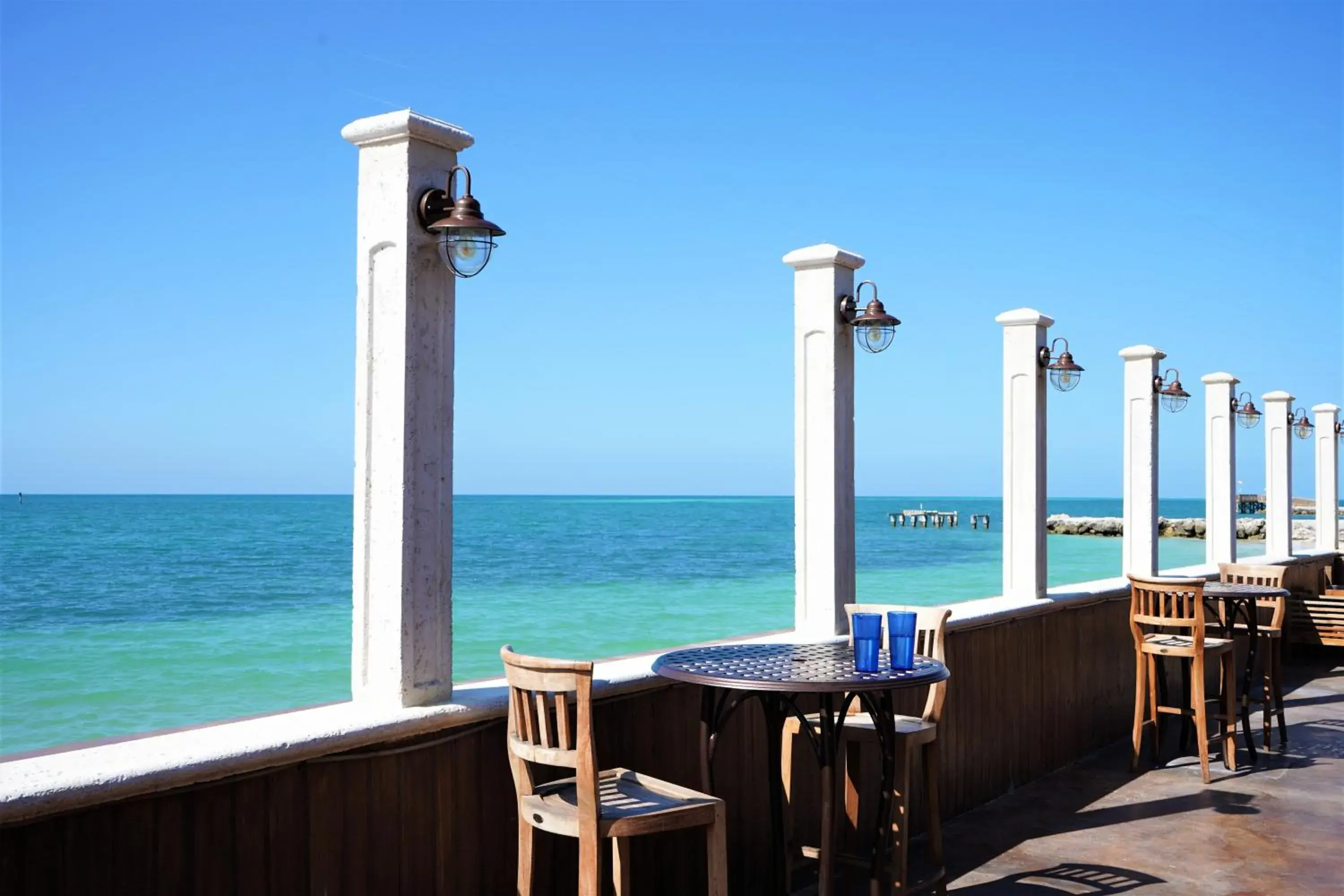 Restaurant/places to eat in Glunz Ocean Beach Hotel and Resort Restaurant/places to eat in Glunz Ocean Beach Hotel and Resort