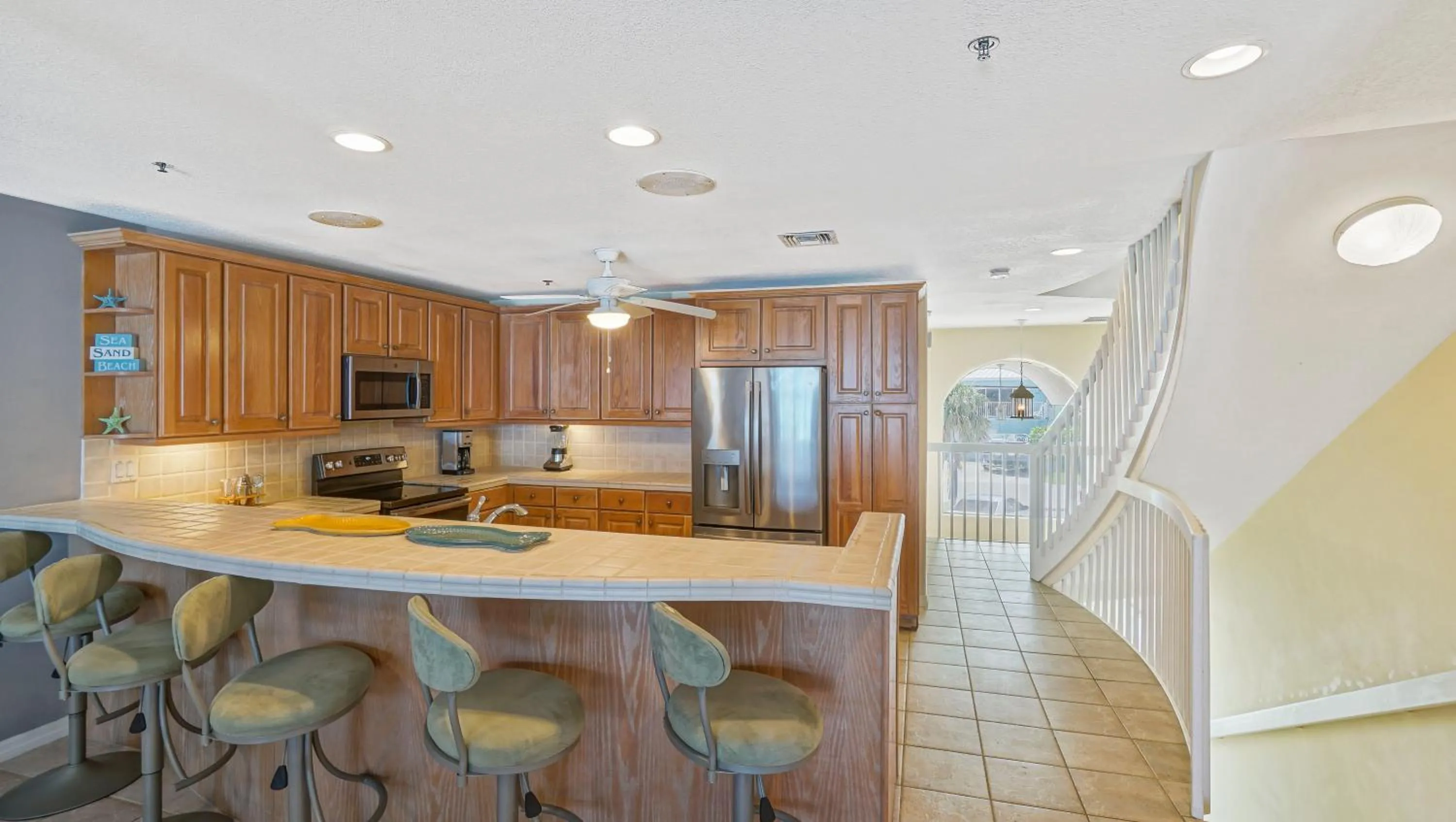 Kitchen or kitchenette in Glunz Ocean Beach Hotel and Resort