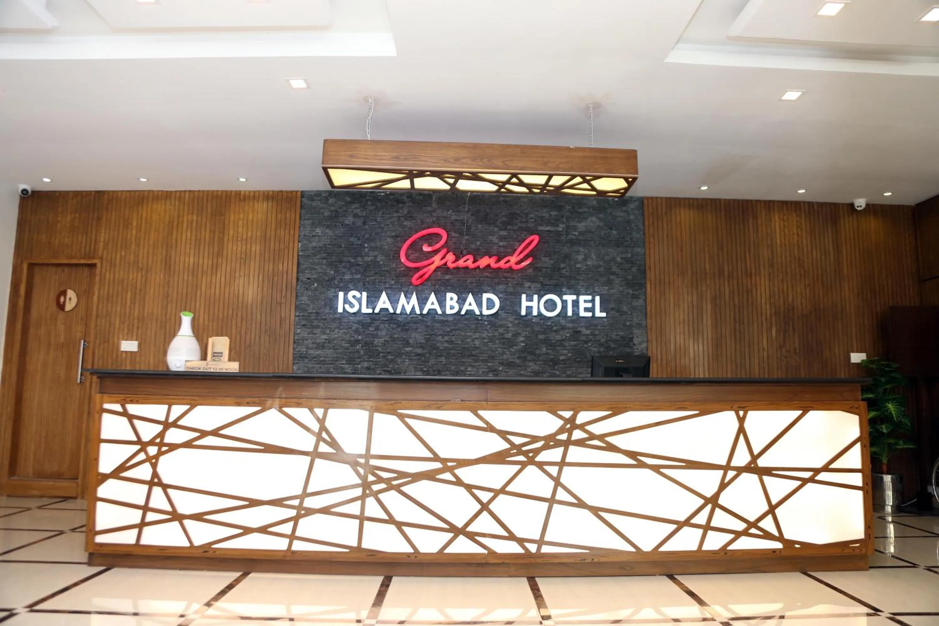 Lobby or reception in Grand Islamabad Hotel