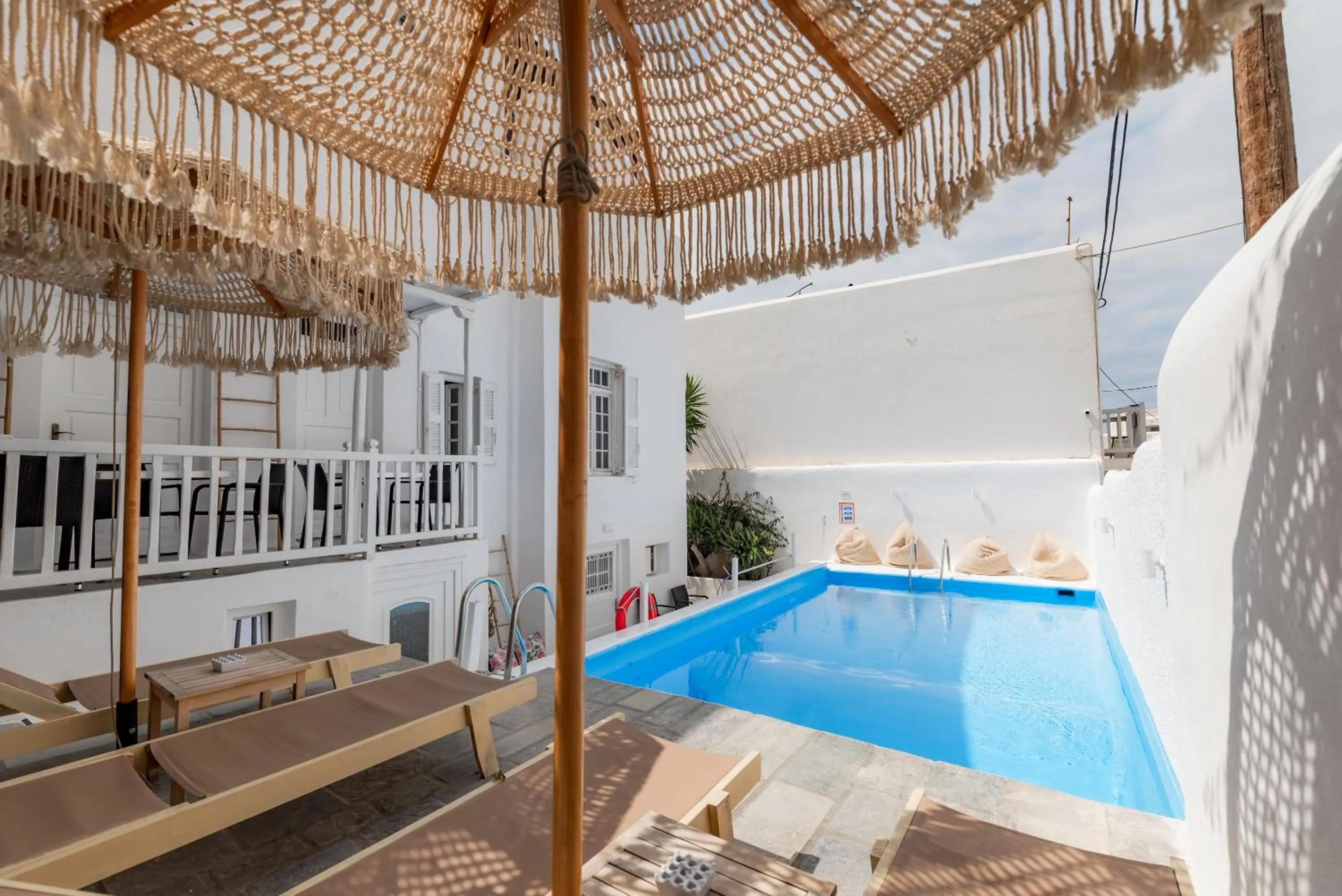 White Pearl Mykonos