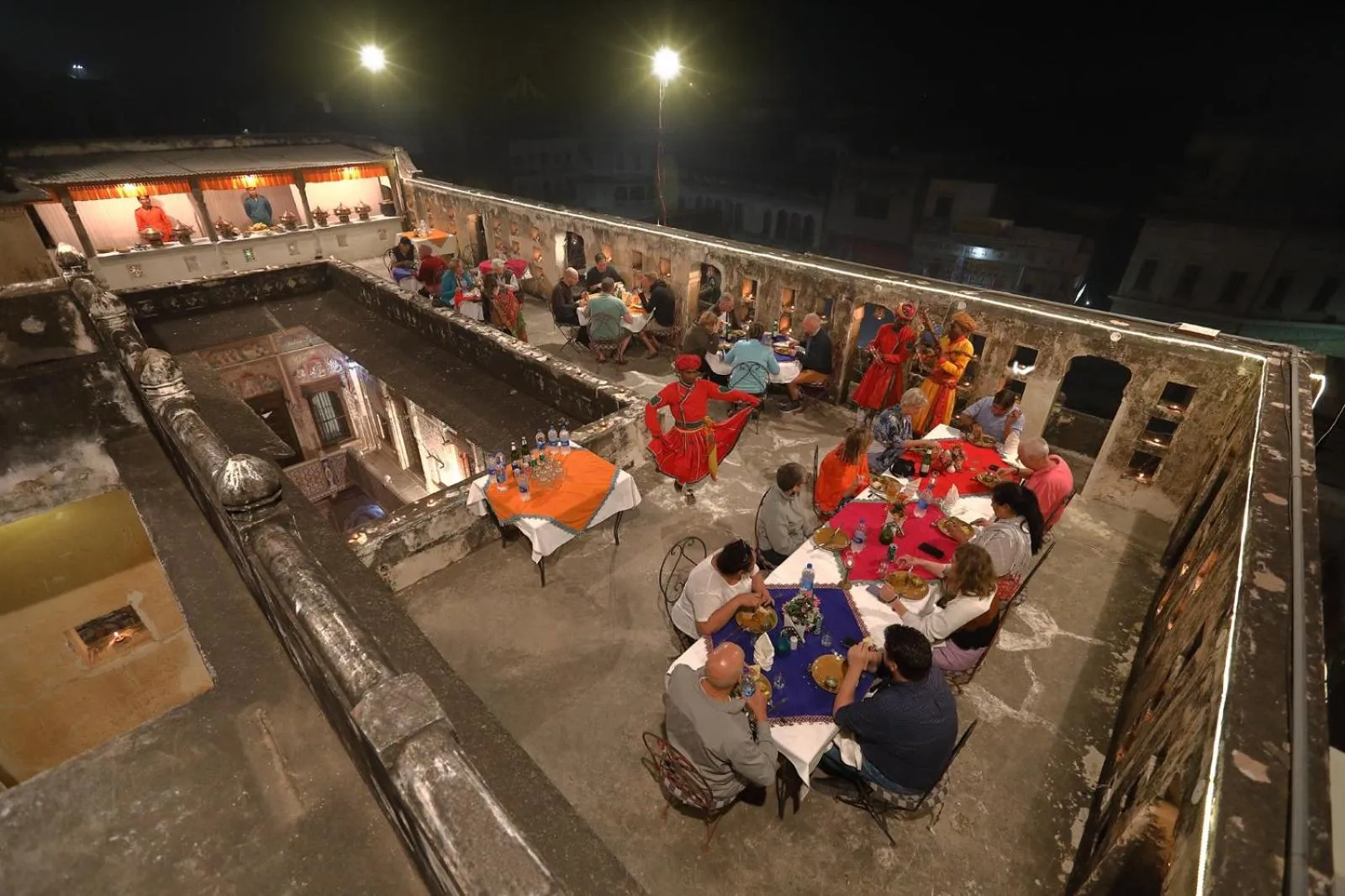Restaurant/places to eat in Hotel Mandawa Haveli